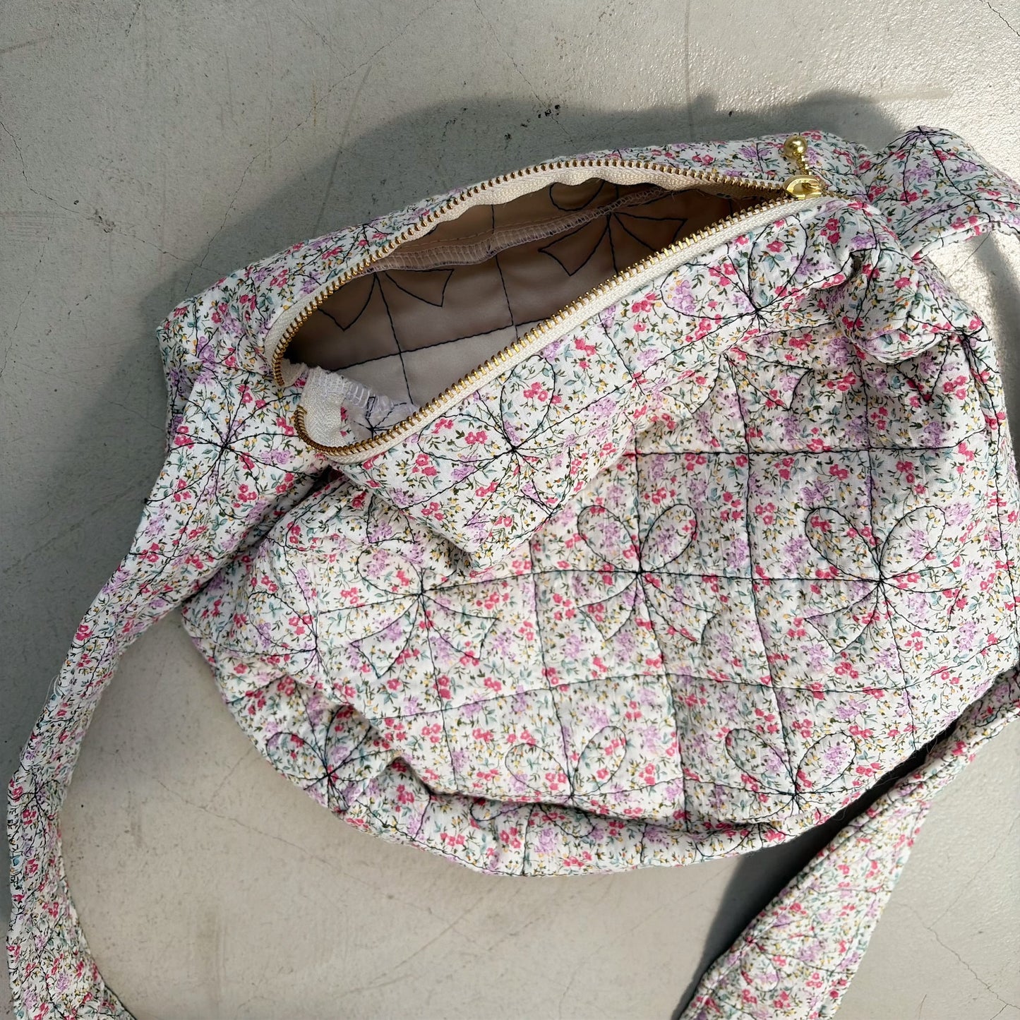 square shoulder bag / Flower / キルティングショルダーバッグ