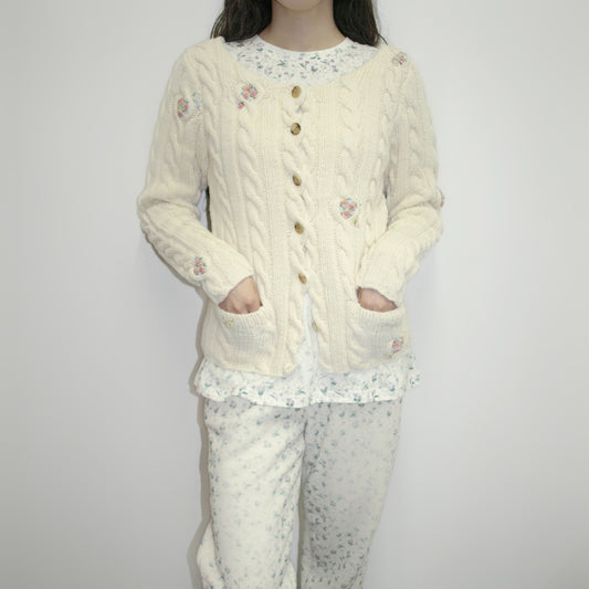 blooming cable cardigan / white / ブルーミングケーブルカーディガン