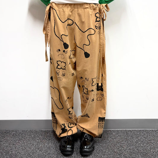 【GATEANDO POR TUS NUBES】NUBES PANTS / BEIGE / プリントパンツ