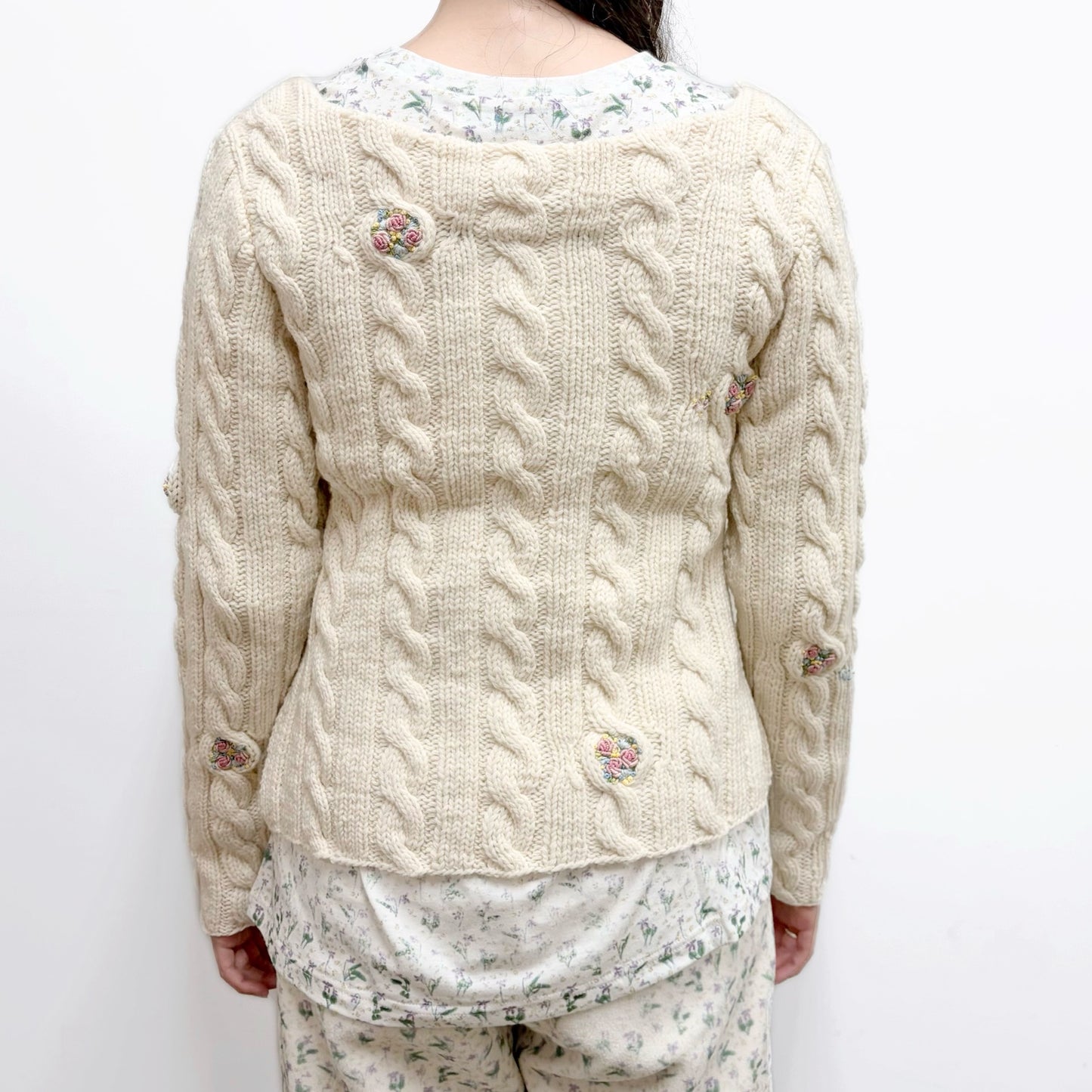 blooming cable cardigan / white / ブルーミングケーブルカーディガン