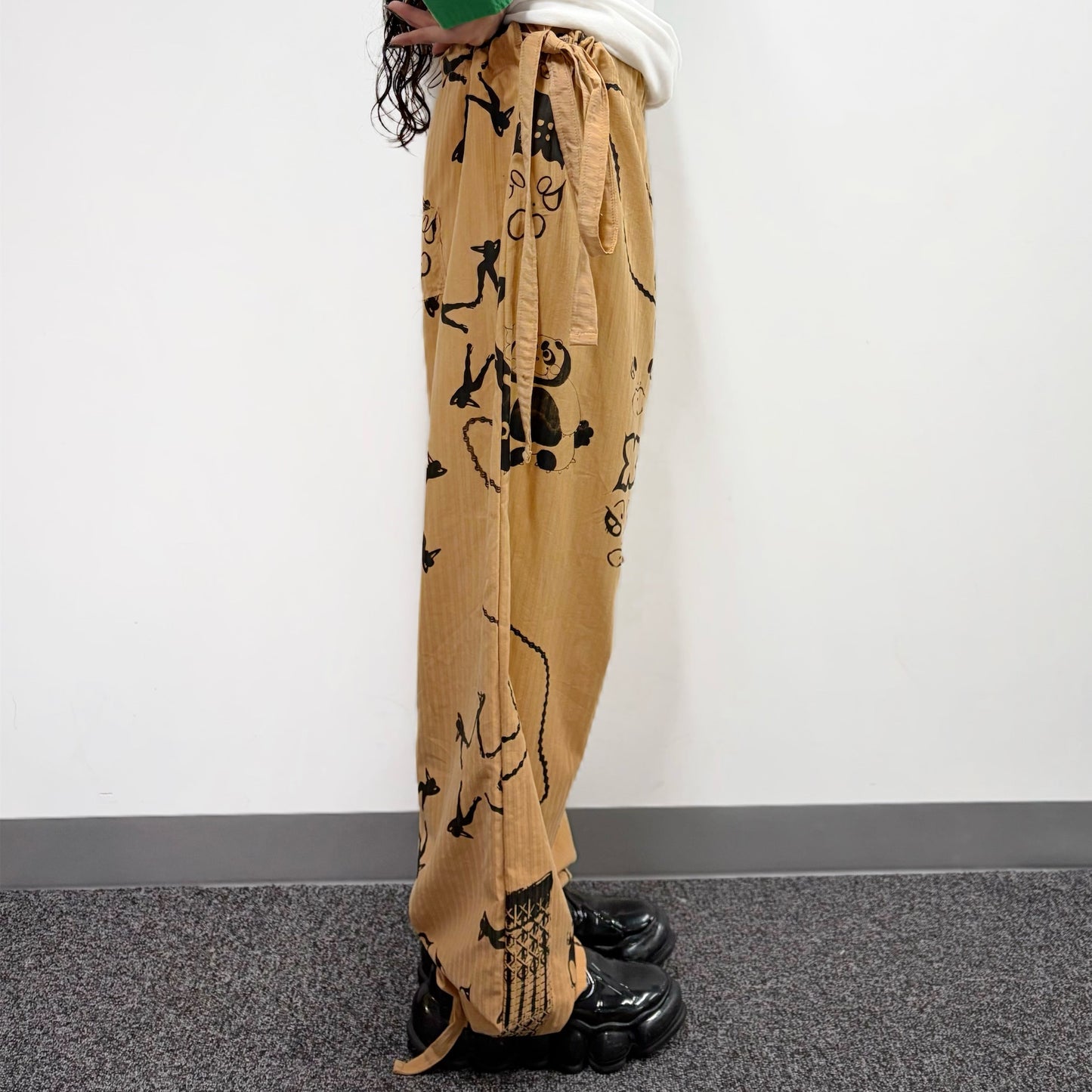 【GATEANDO POR TUS NUBES】NUBES PANTS / BEIGE / プリントパンツ