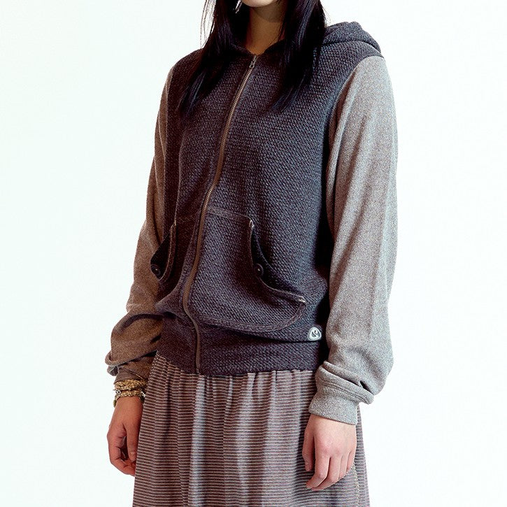 BUTTON POCKET ZIP-UP HOODIE / COCOA / ボタンポケットジップアップフーディー