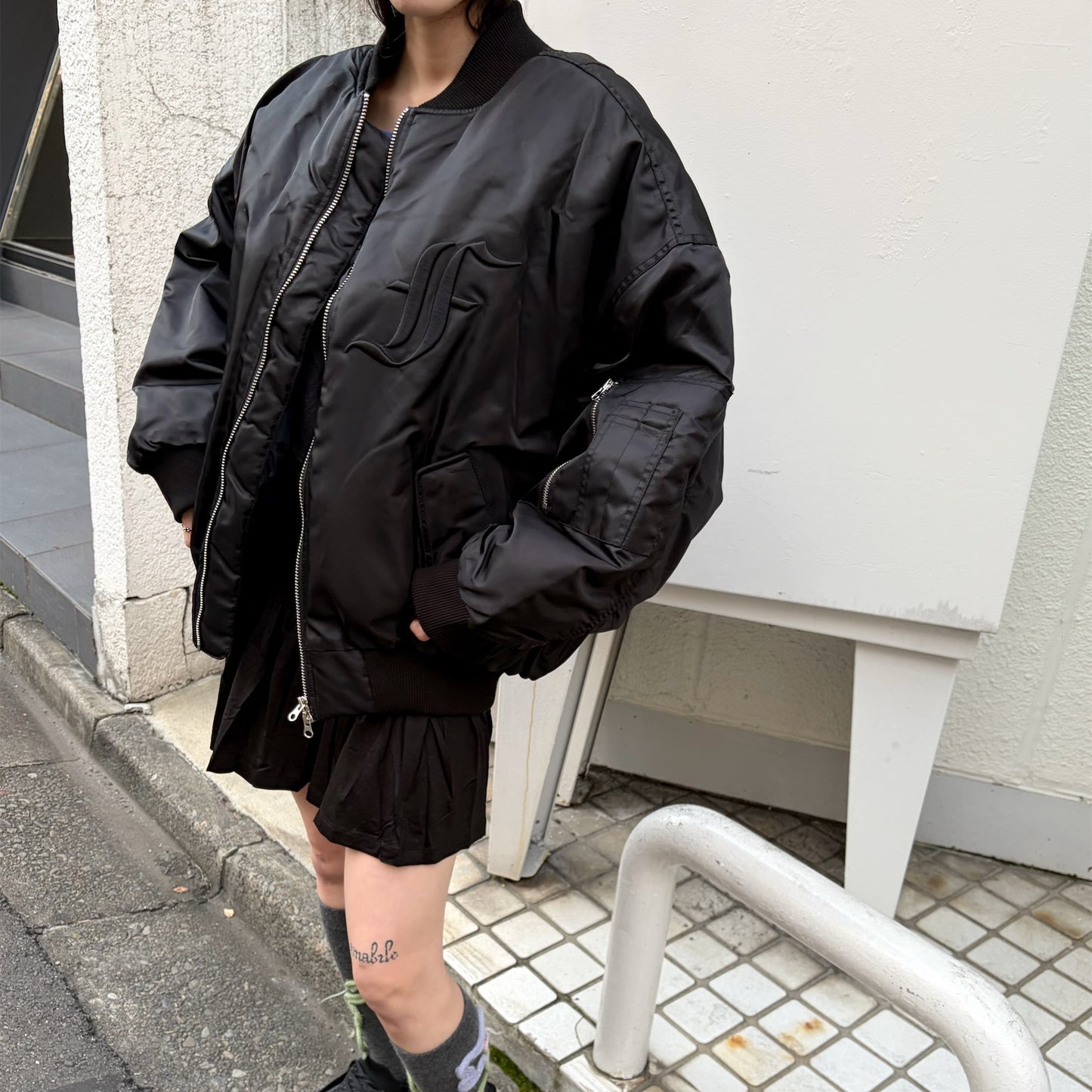 [F.E.E.S] patch bomber padded jacket / black / リバーシブルダウンジャケット