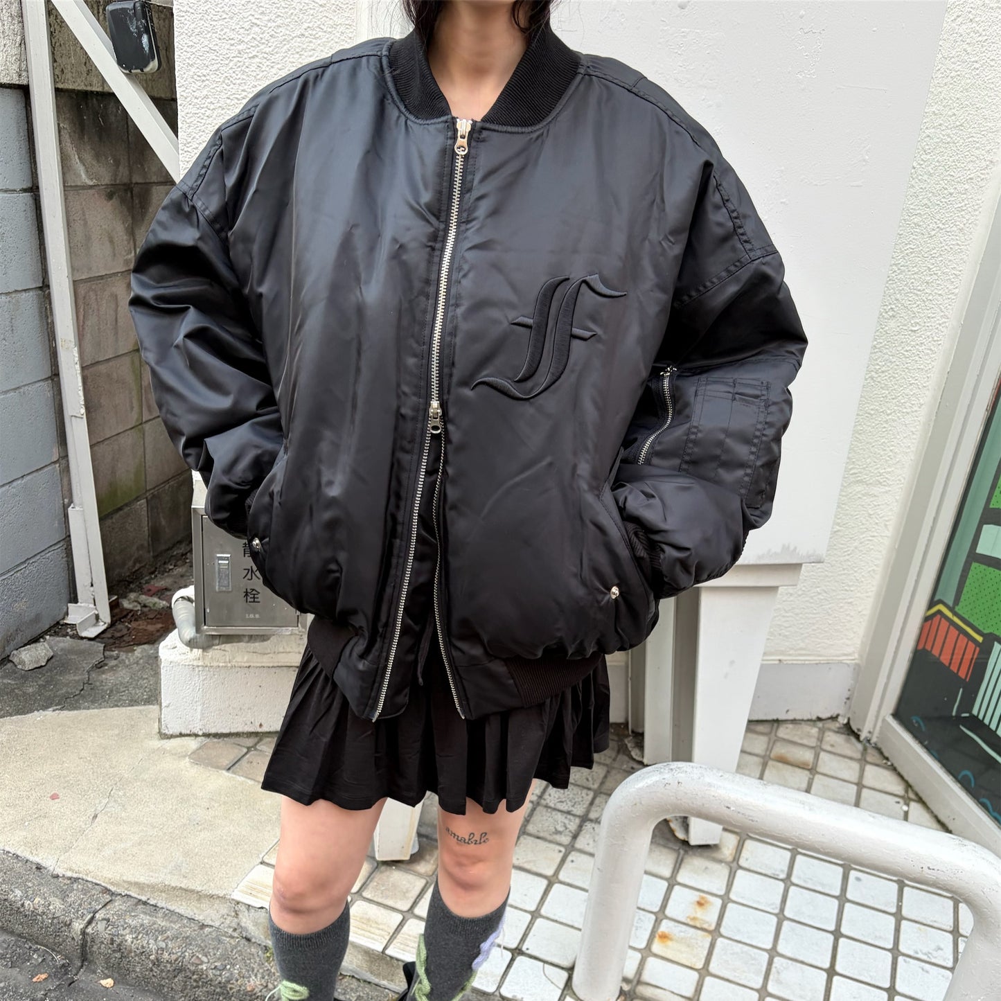 [F.E.E.S] patch bomber padded jacket / black / リバーシブルダウンジャケット