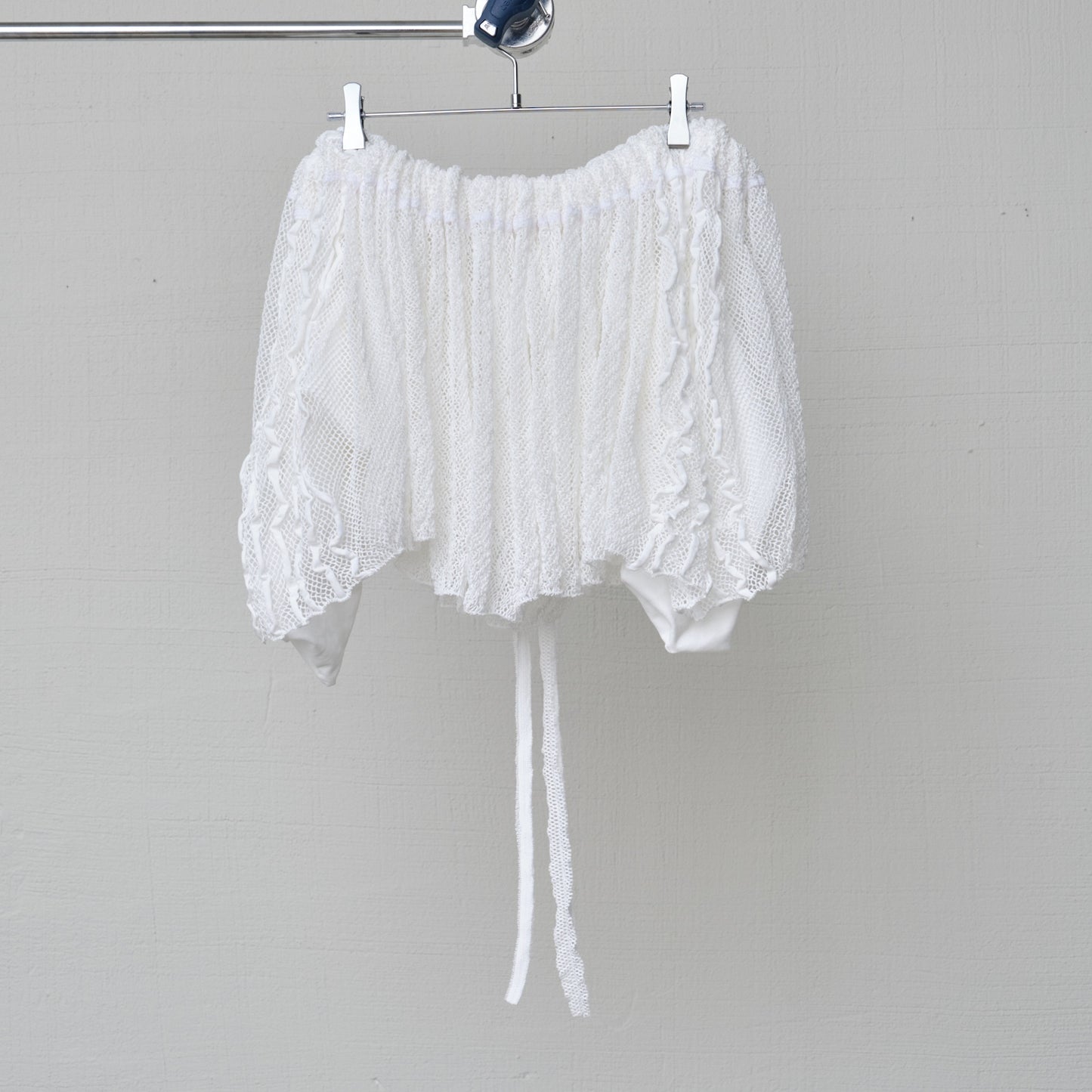 ONE-SIZE-FITS-HUMAN SKIRT / WHITE / メッシュニットスカート