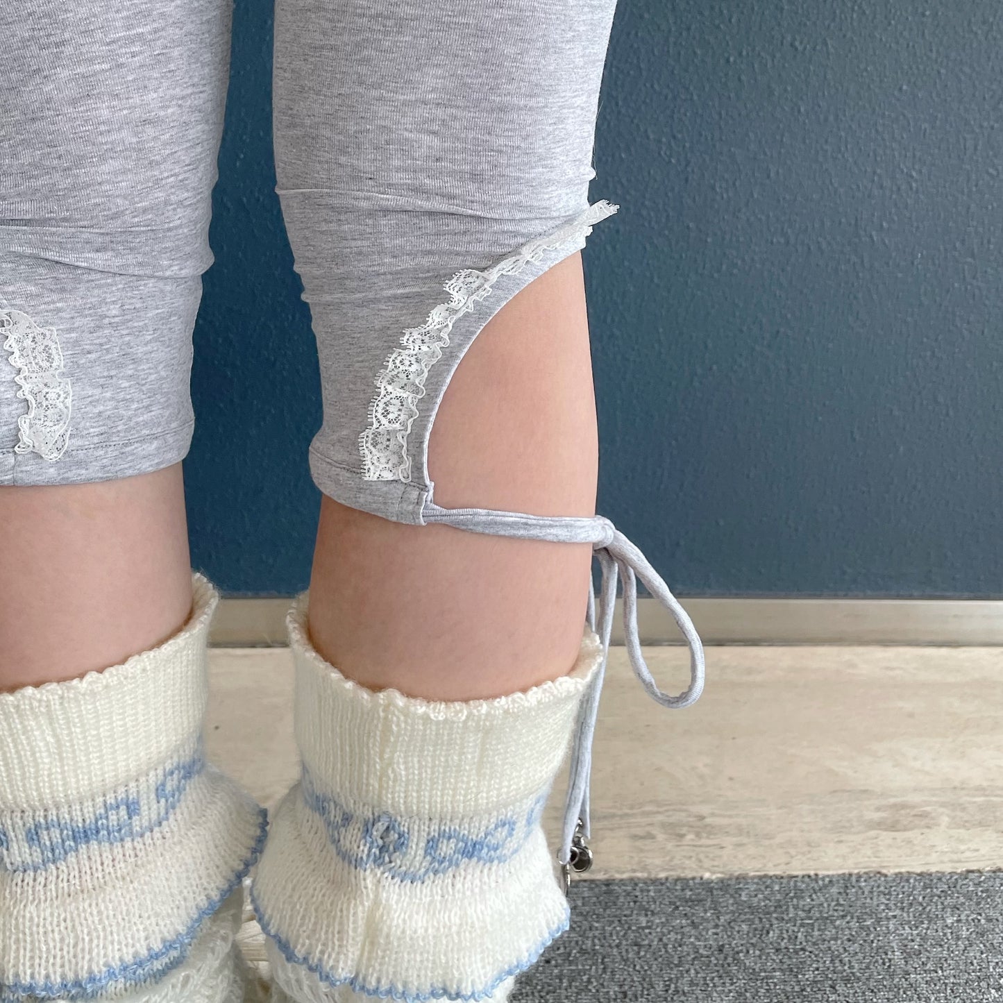 Long leggings / Gray / レーストリミングレギンス