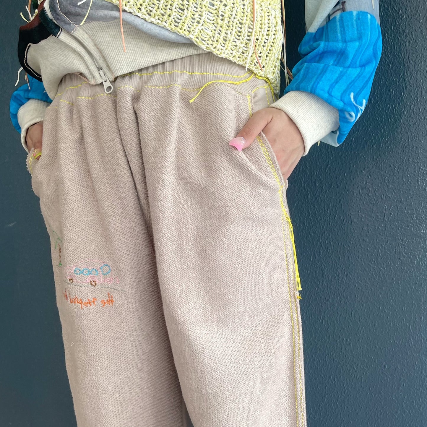 embroidery sweat pants / mocha / 刺繍スウェットパンツ