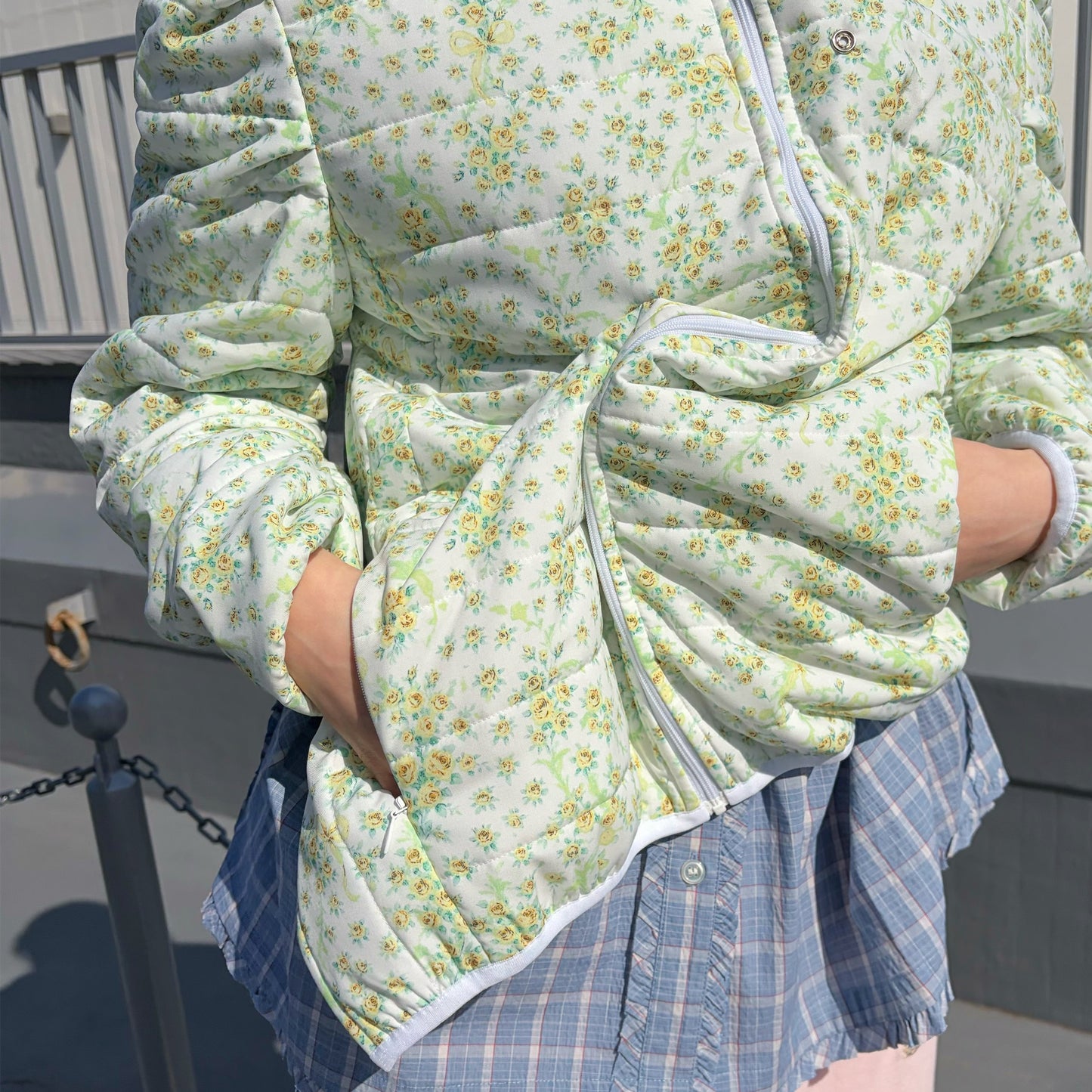 CONFUSING FLOWER LIGHT DOWN JACKET / LIGHT FLOWER / シェイプジャケット