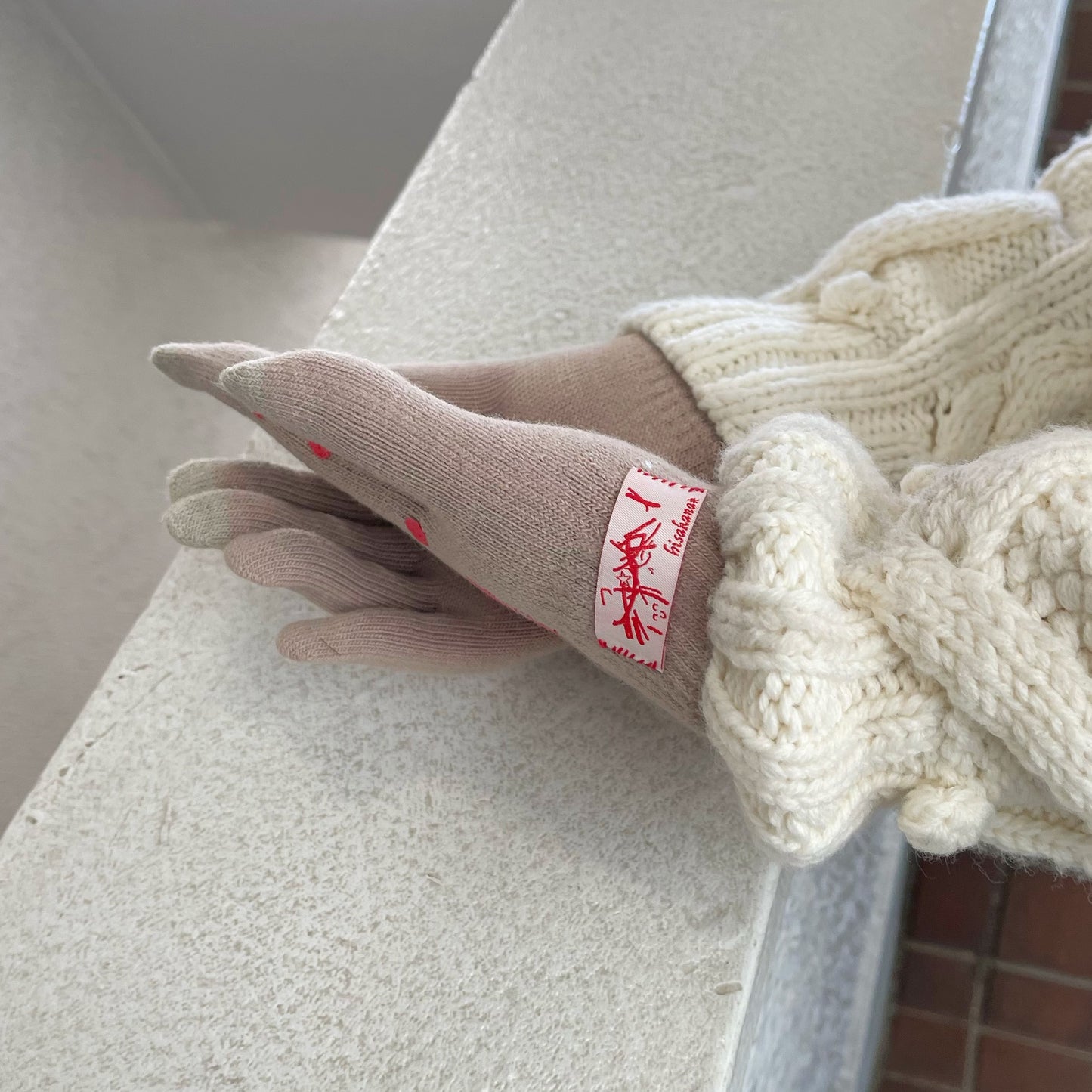 【SHEEP SOUVENIR】sheep vs winter knit glove / beige / 手袋