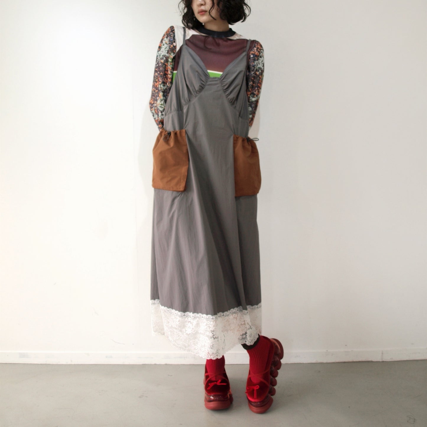 LACE GIMMICK ONE-PIECE / GRAY / レースギミックワンピース