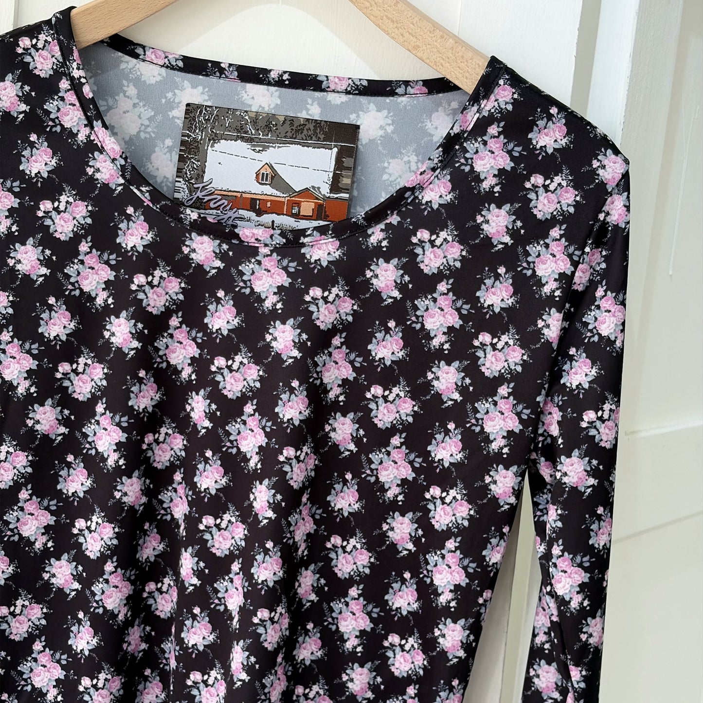 FLOWER PRINT T / BLACK / フラワープリントトップ