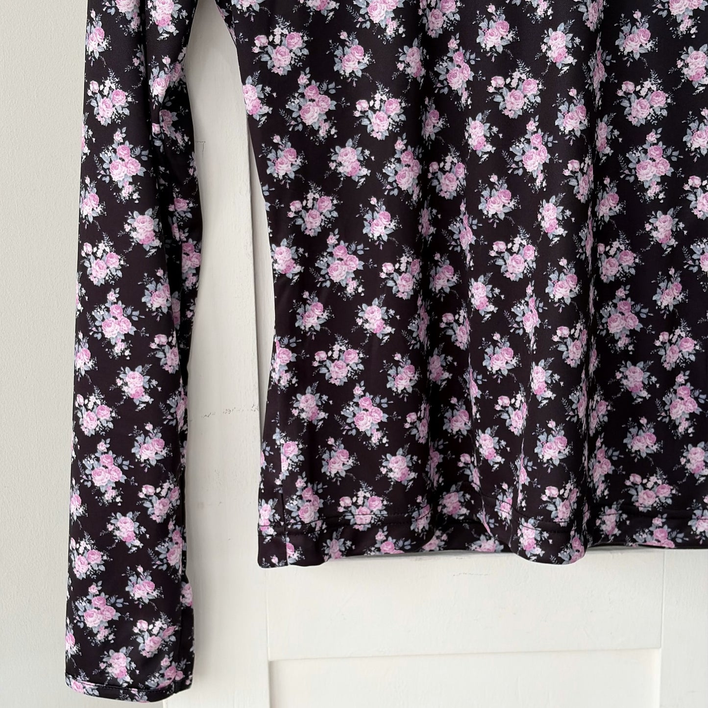 FLOWER PRINT T / BLACK / フラワープリントトップ