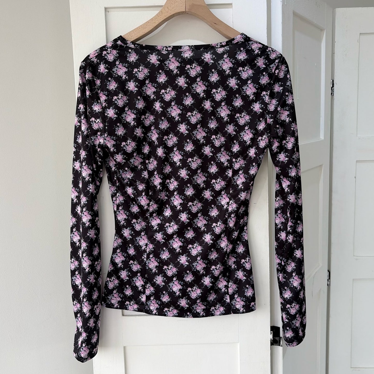 FLOWER PRINT T / BLACK / フラワープリントトップ