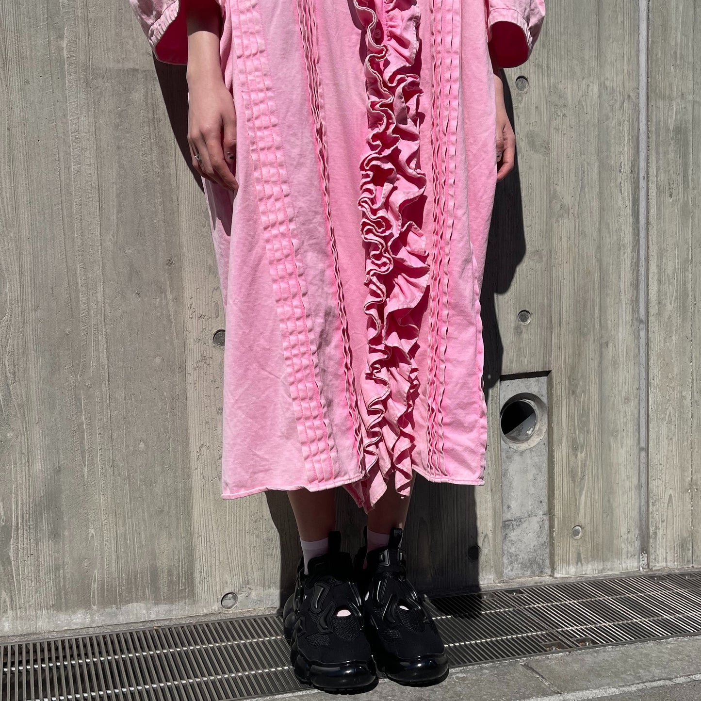 RUFFLE HALF SLEEVE LONG SHIRT / PINK / フリルワンピース