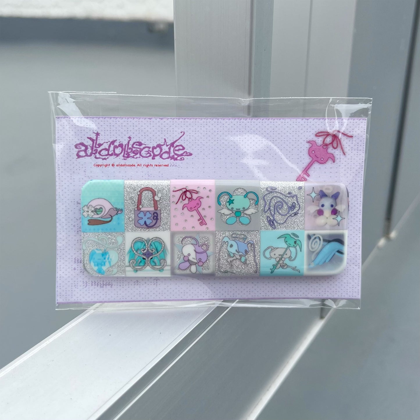 【alldollscode】badge （rectangle/ silver glitter / バッジ