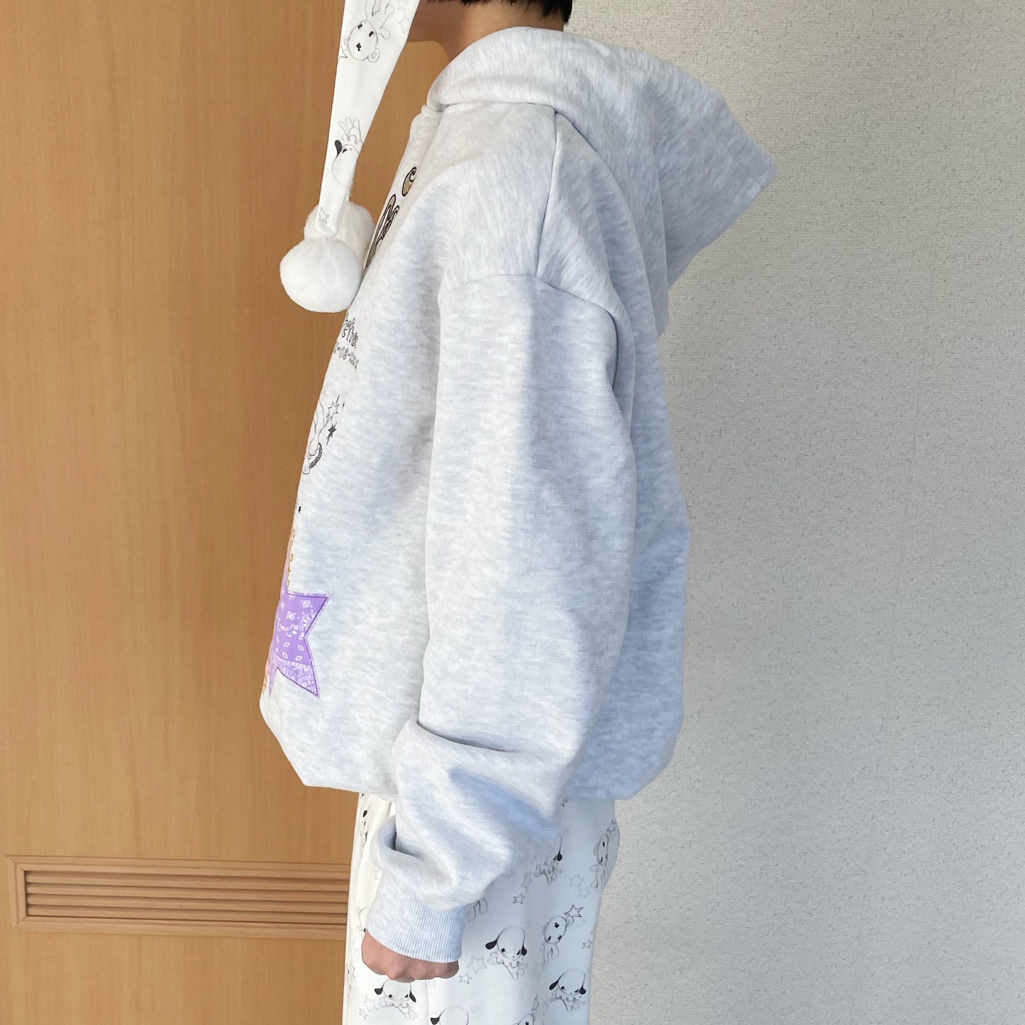 Star Patched Rabbit Hoodie / Gray / グラフィックフーディー