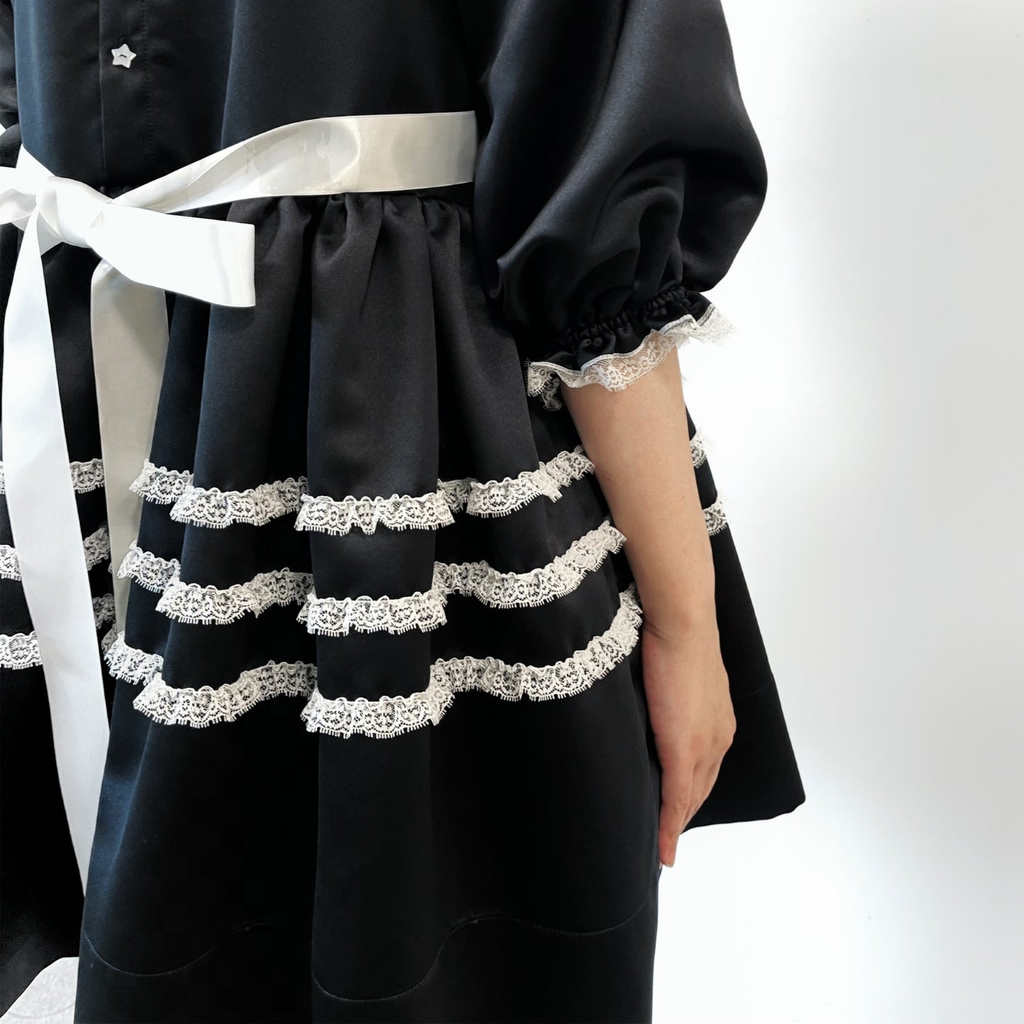 Dolly satin lace dress / Black / ドーリーサテンレースドレス