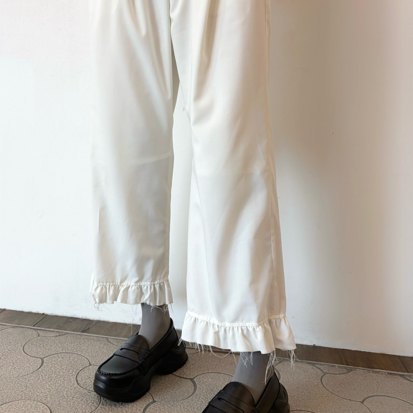 Angel Scapular Jumpsuit / OFF WHITE / ラッフルジャンプスーツ