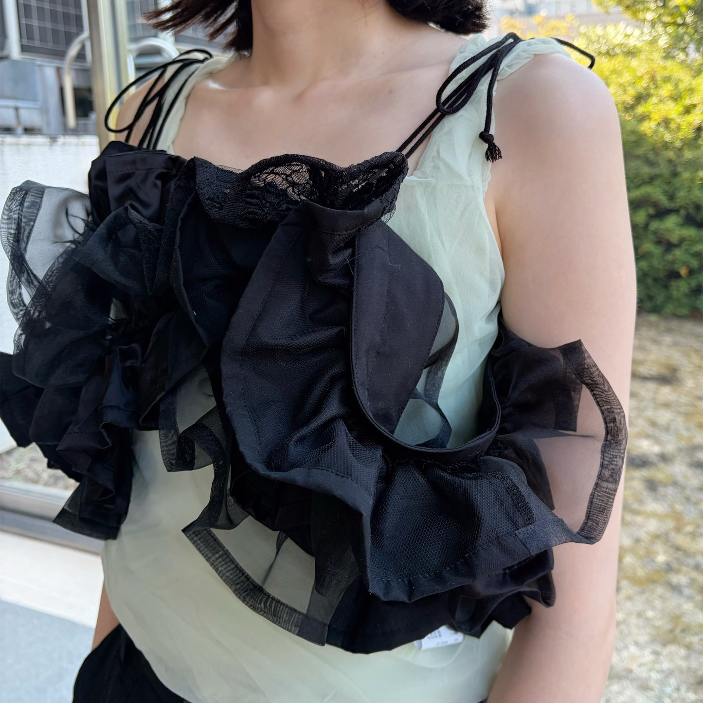 Frill Top / Black / フリルトップ