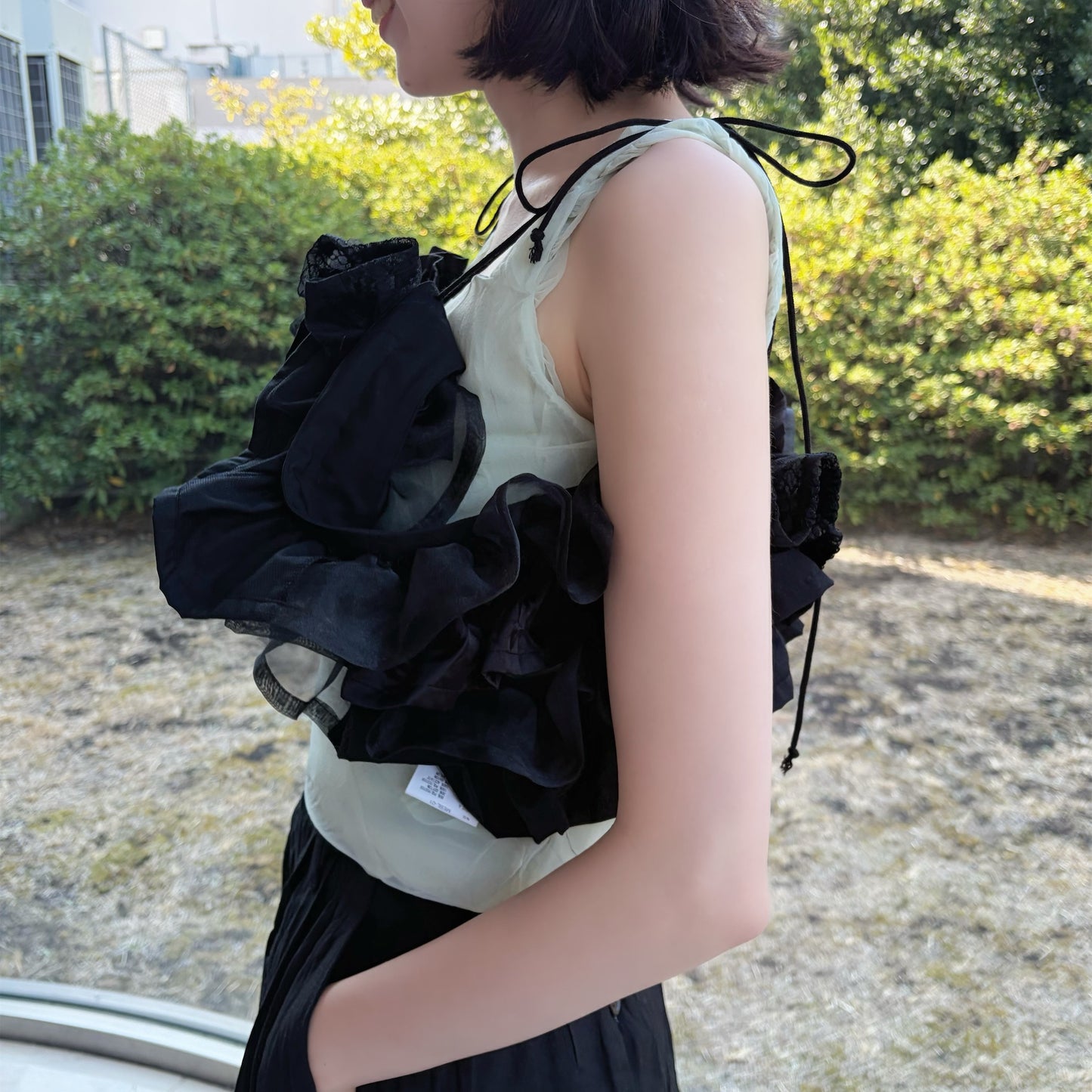Frill Top / Black / フリルトップ