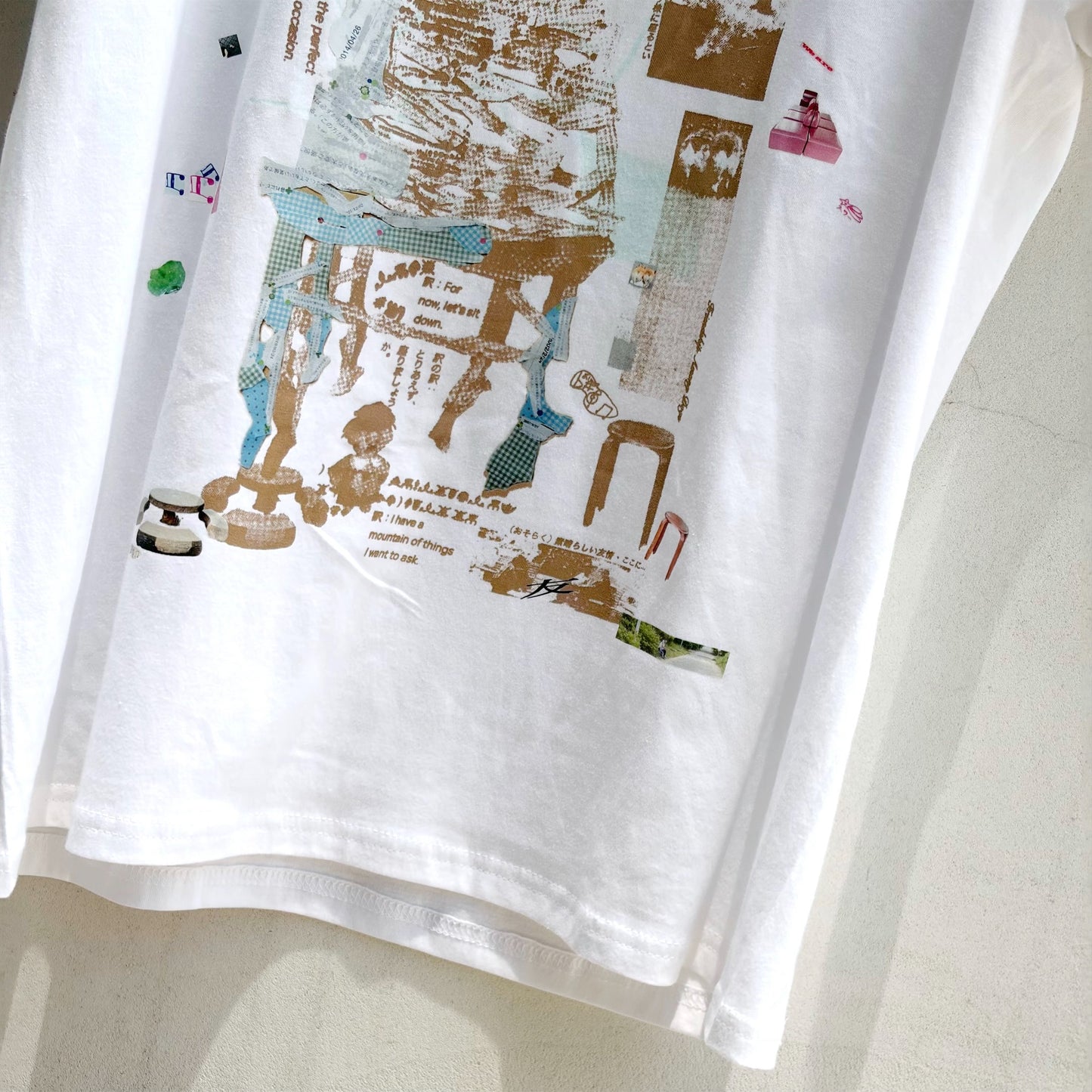 chairs for the interview T-shirt / white / プリントTシャツ