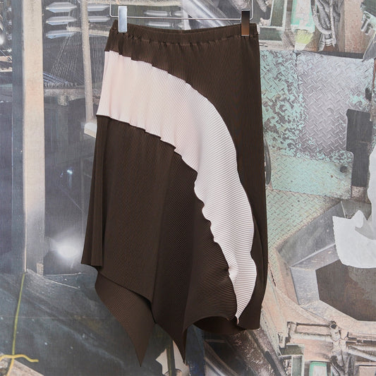 ARCH SKIRT / CHOCOLATE / プリーツスカート