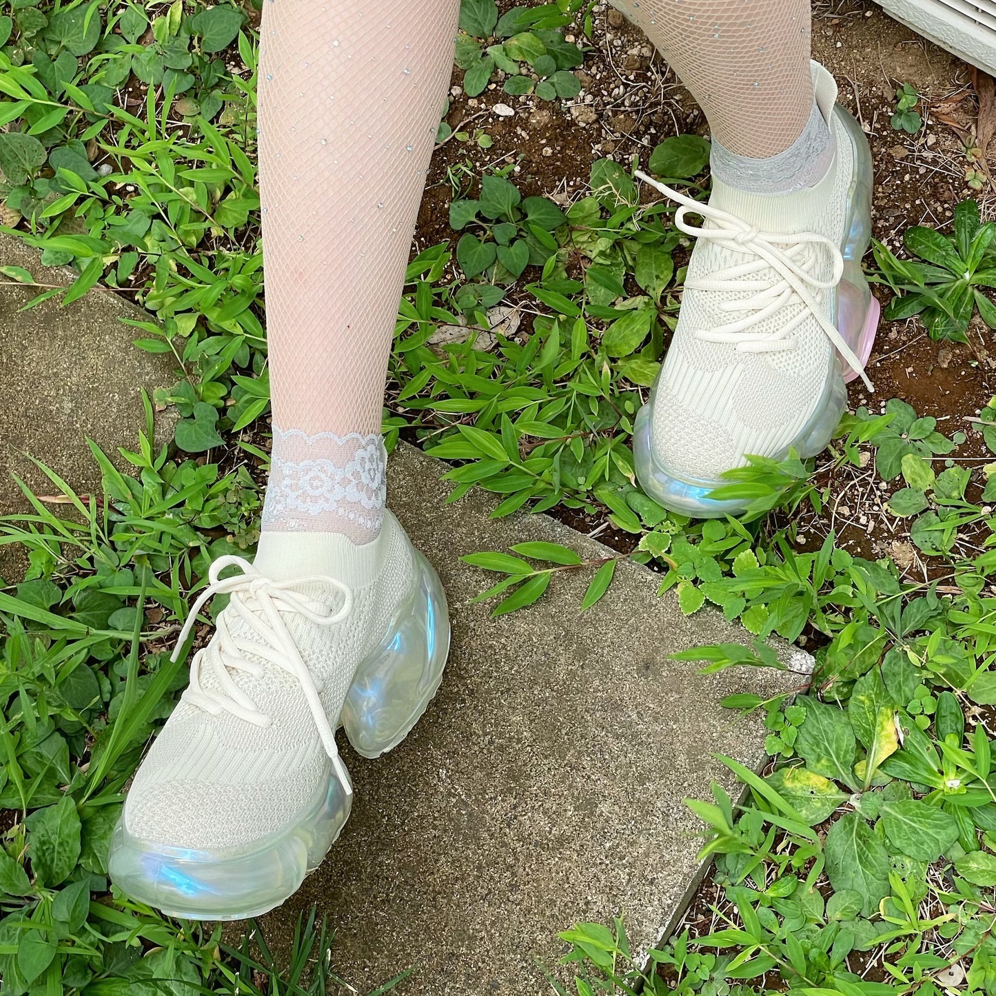 【SHEEP別注】MOOPIE AURORA / CREAM × CLEAR / スニーカー