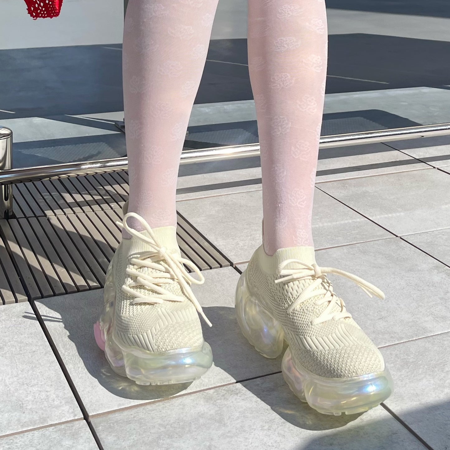 【SHEEP別注】MOOPIE AURORA / CREAM × CLEAR / スニーカー