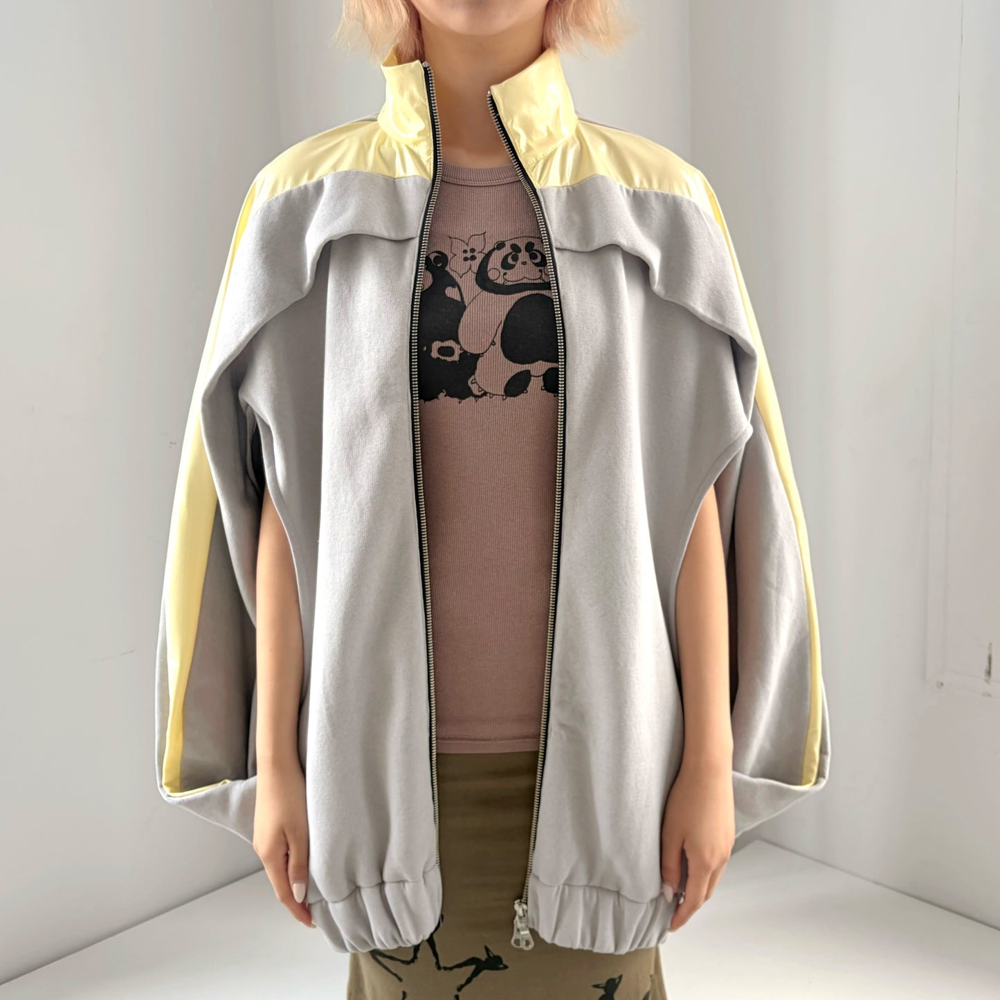 TWISTED TRACK JACKET / CREAM x GREY / ツイストトラックジャケット