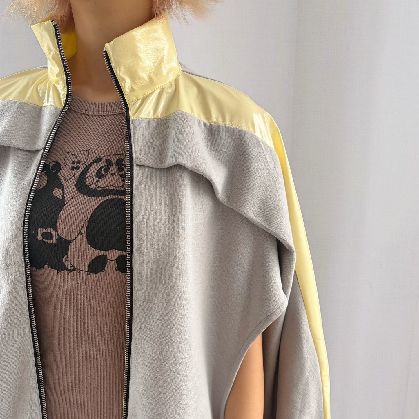 TWISTED TRACK JACKET / CREAM x GREY / ツイストトラックジャケット