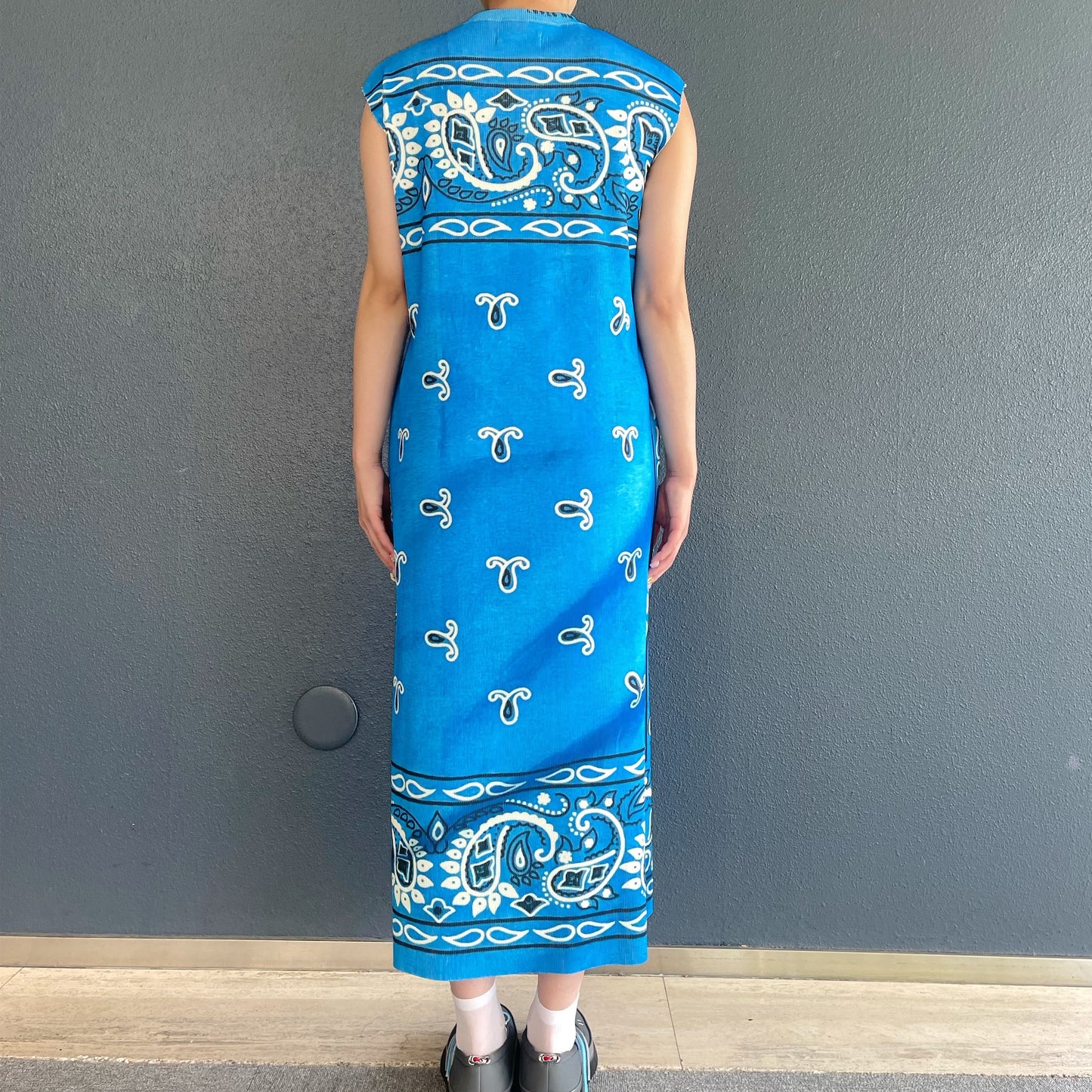 PRINT RIB NO SLEEVE ONE-PIECE / BANDANA / プリントリブノースリーブワンピース