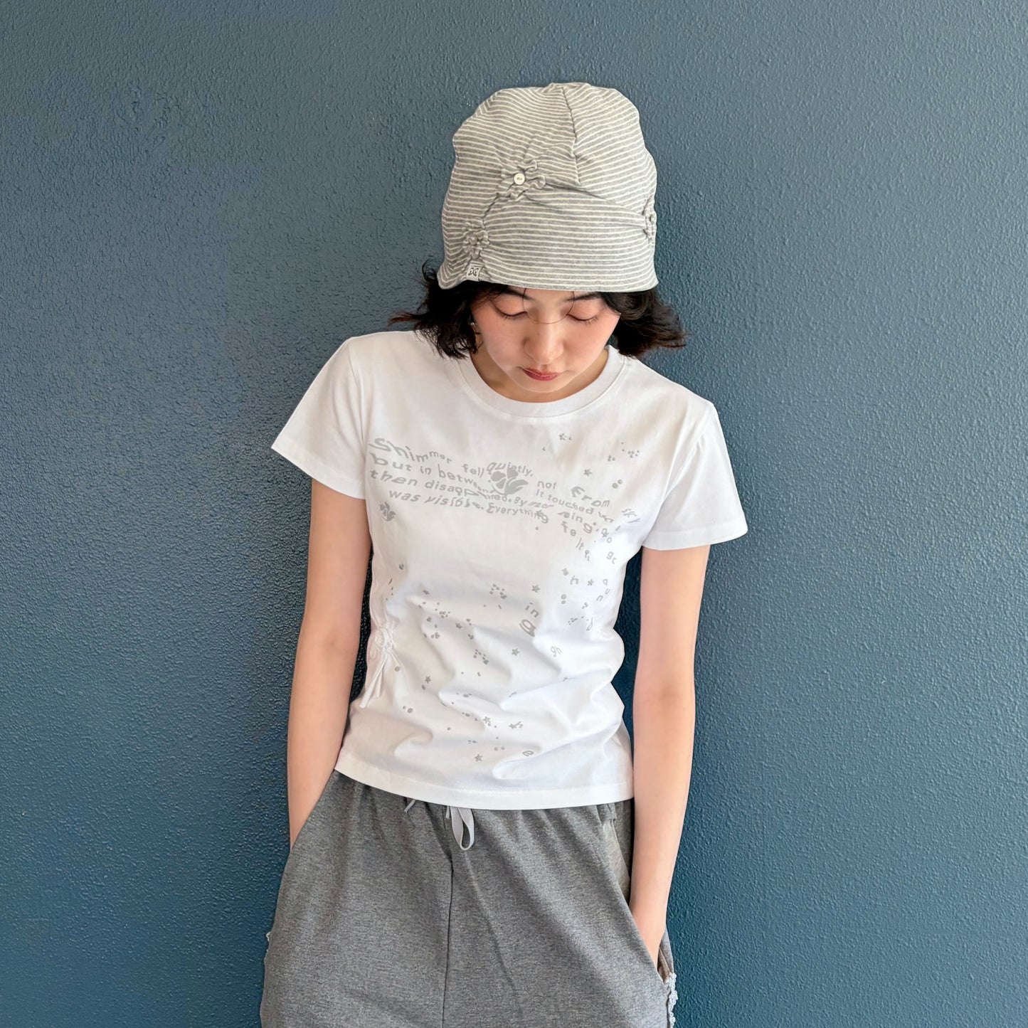 Glittered Spiral Ruched Top / White / グラフィックプリントTシャツ