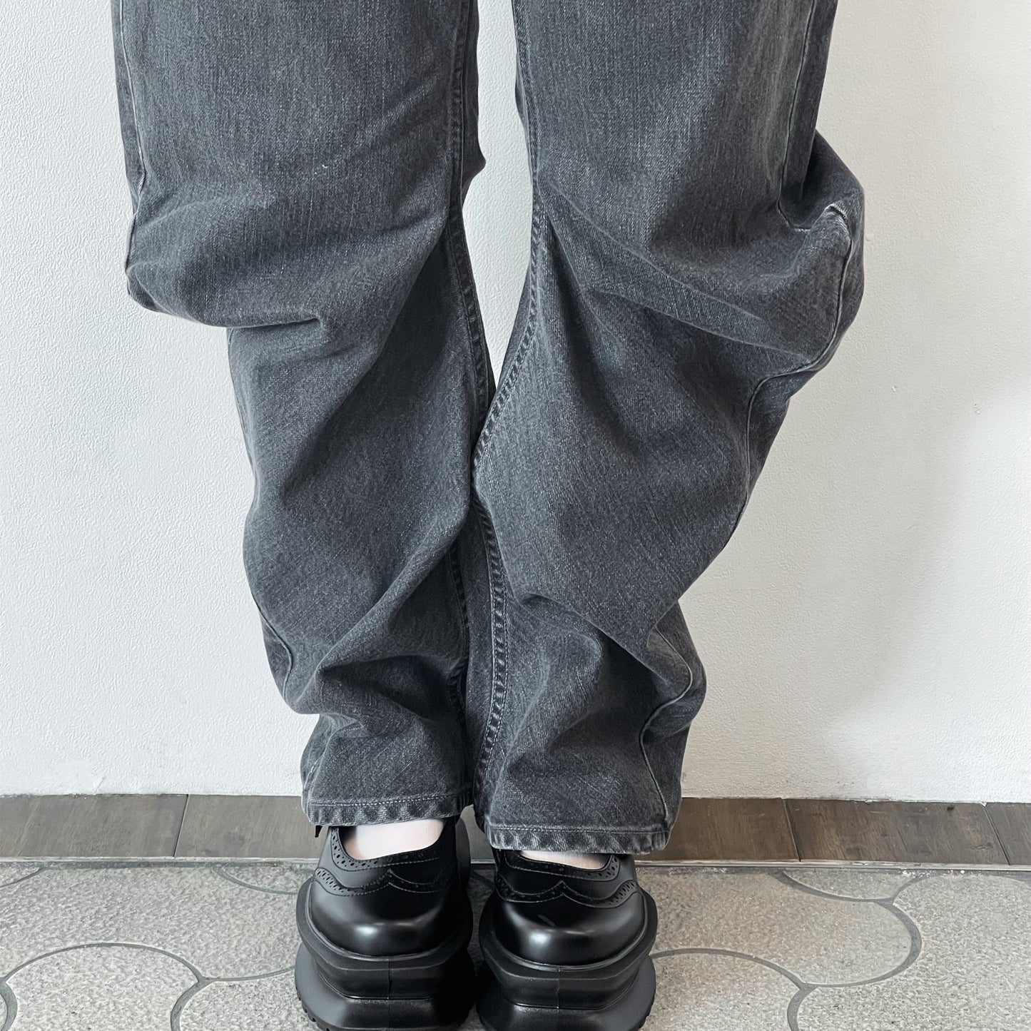 silhouette denim / black / シルエットデニム