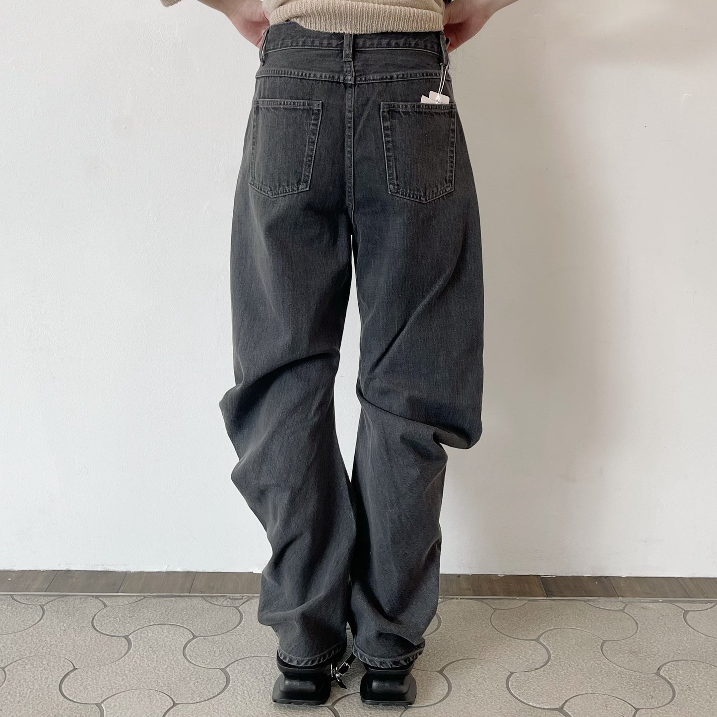 silhouette denim / black / シルエットデニム