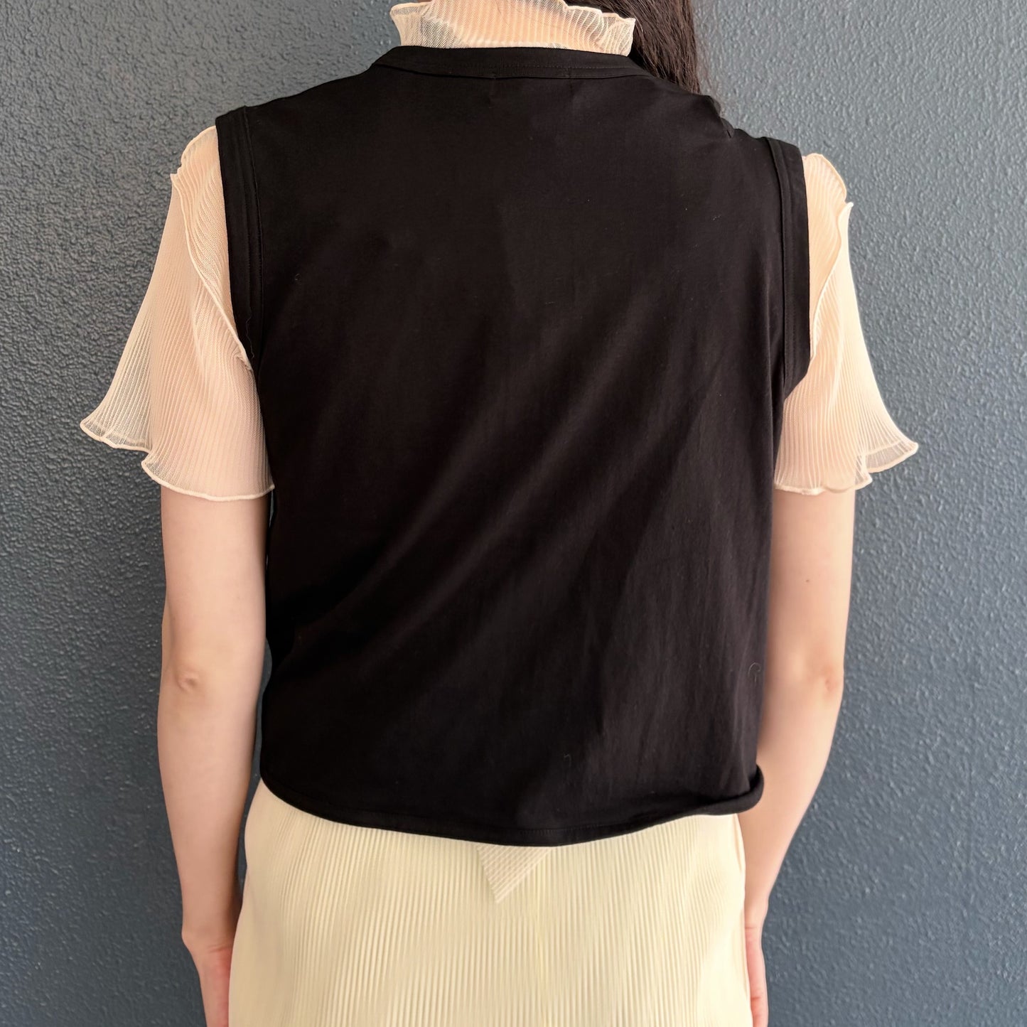 Ribbon sleeveless top / Black / リボンスリーブレストップ