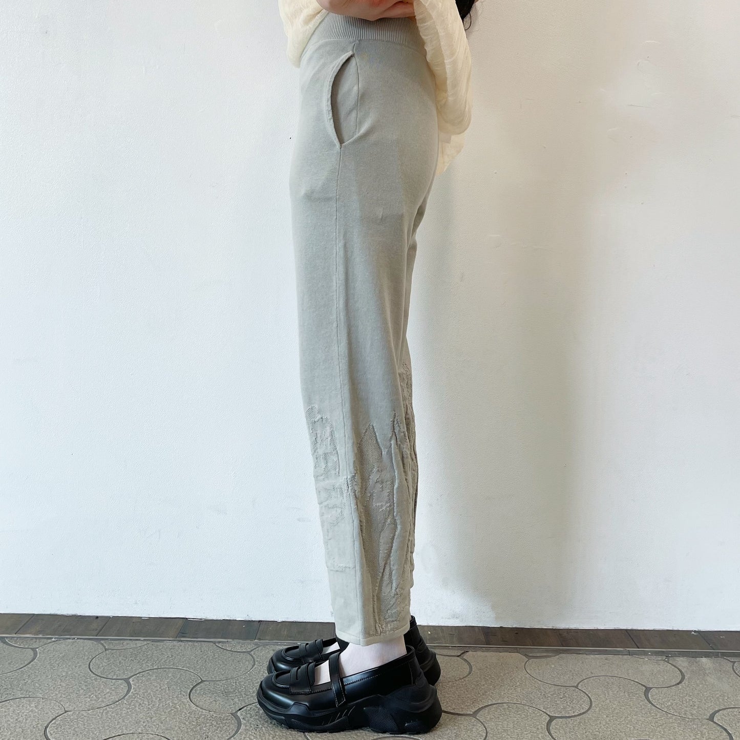 tulip knit pants / gray / チューリップニットパンツ