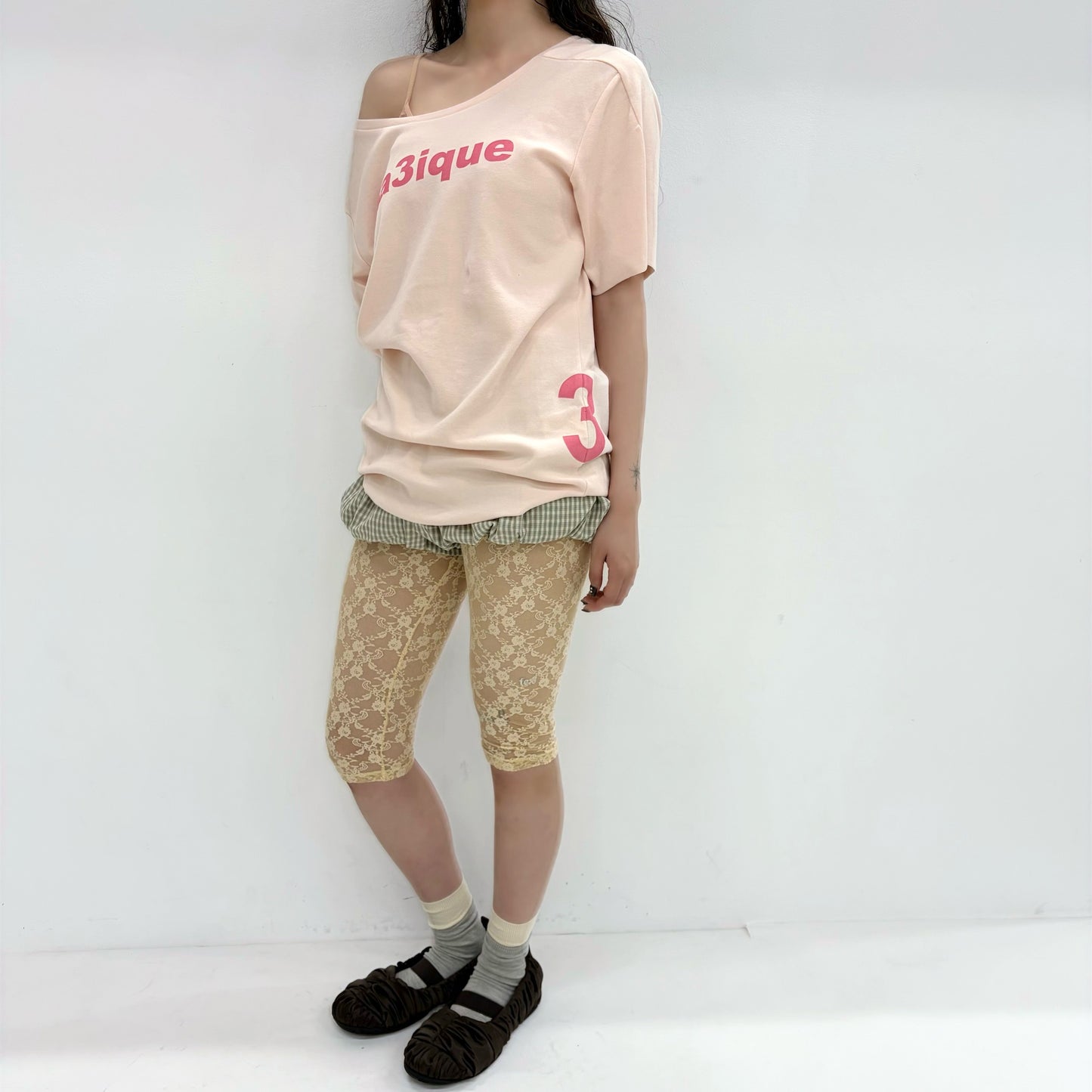 [fe.3] loose logo t-shirt / peach / ルーズロゴTシャツ