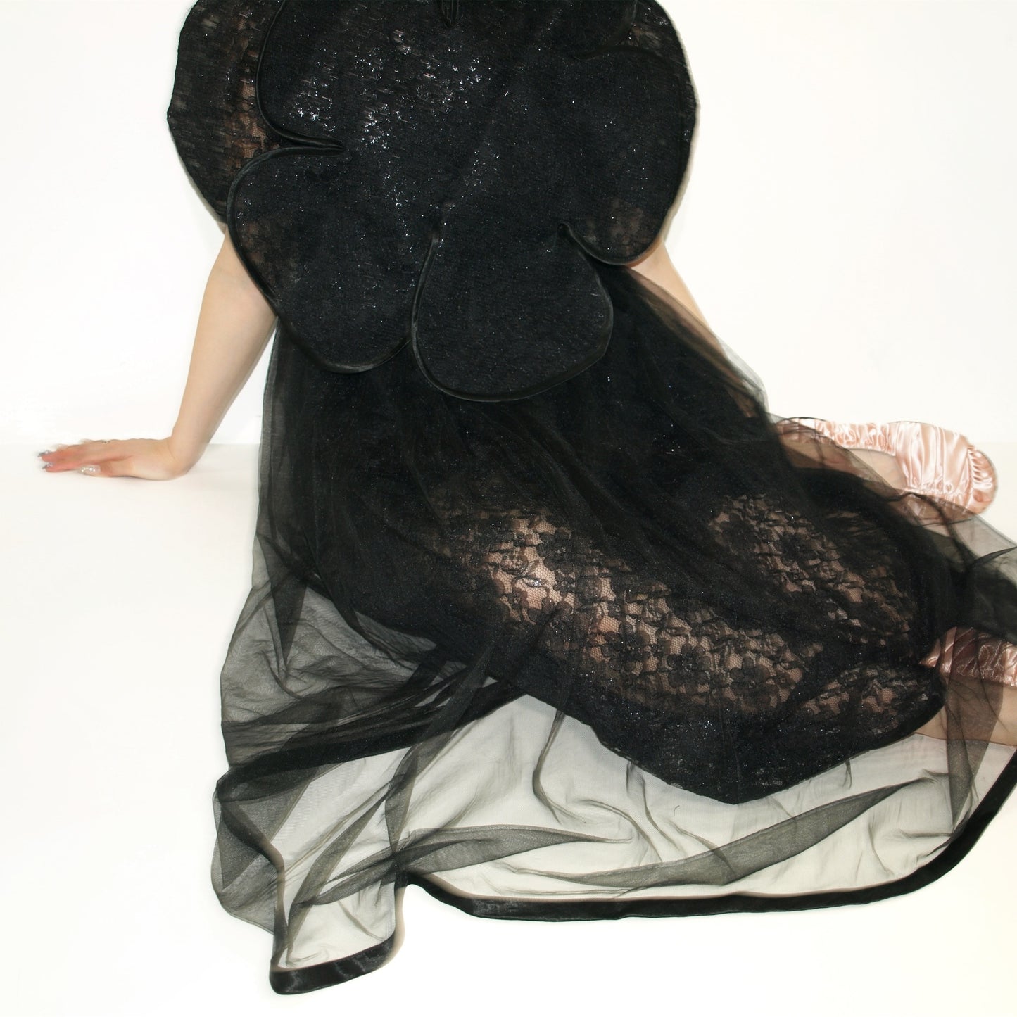 Flower lace top / Black / フラワーレーストップ