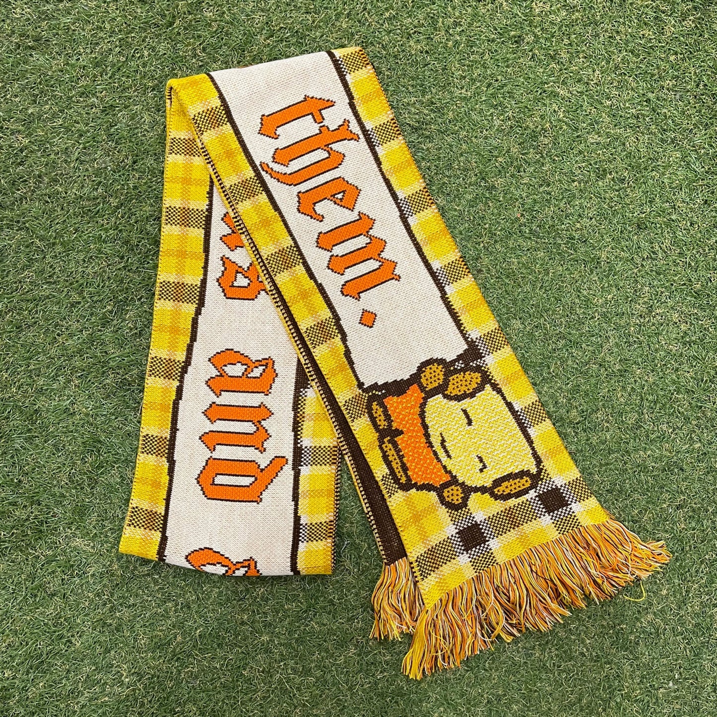 【Joo Young Kim】“Buy books and actually read them” scarf / グラフィックマフラー