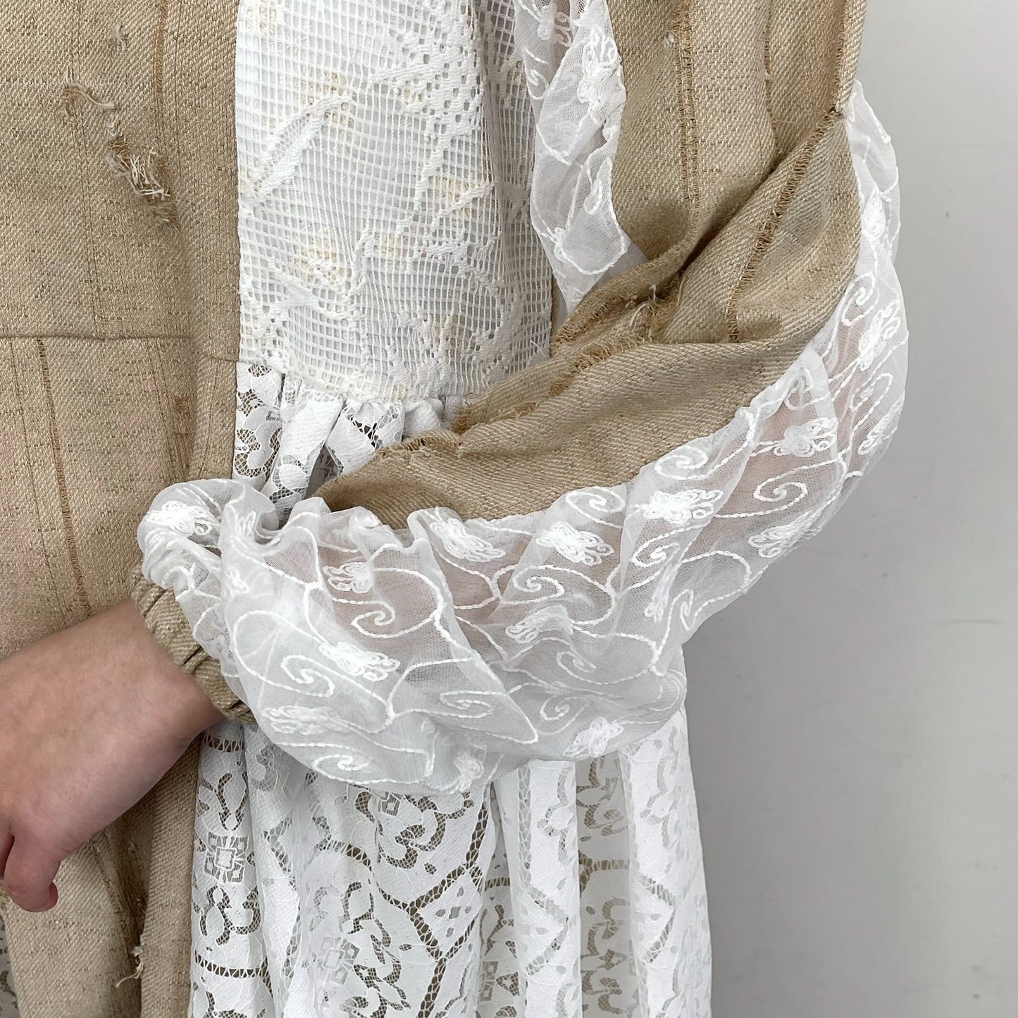 Damege dress / Beige×White / ダメージドレス