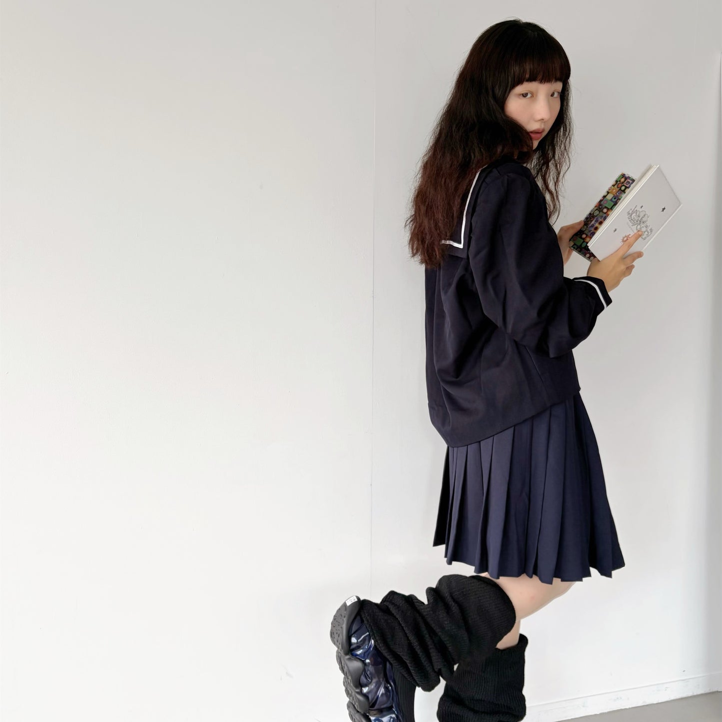 PLEATS SKIRT / NAVY / プリーツスカート