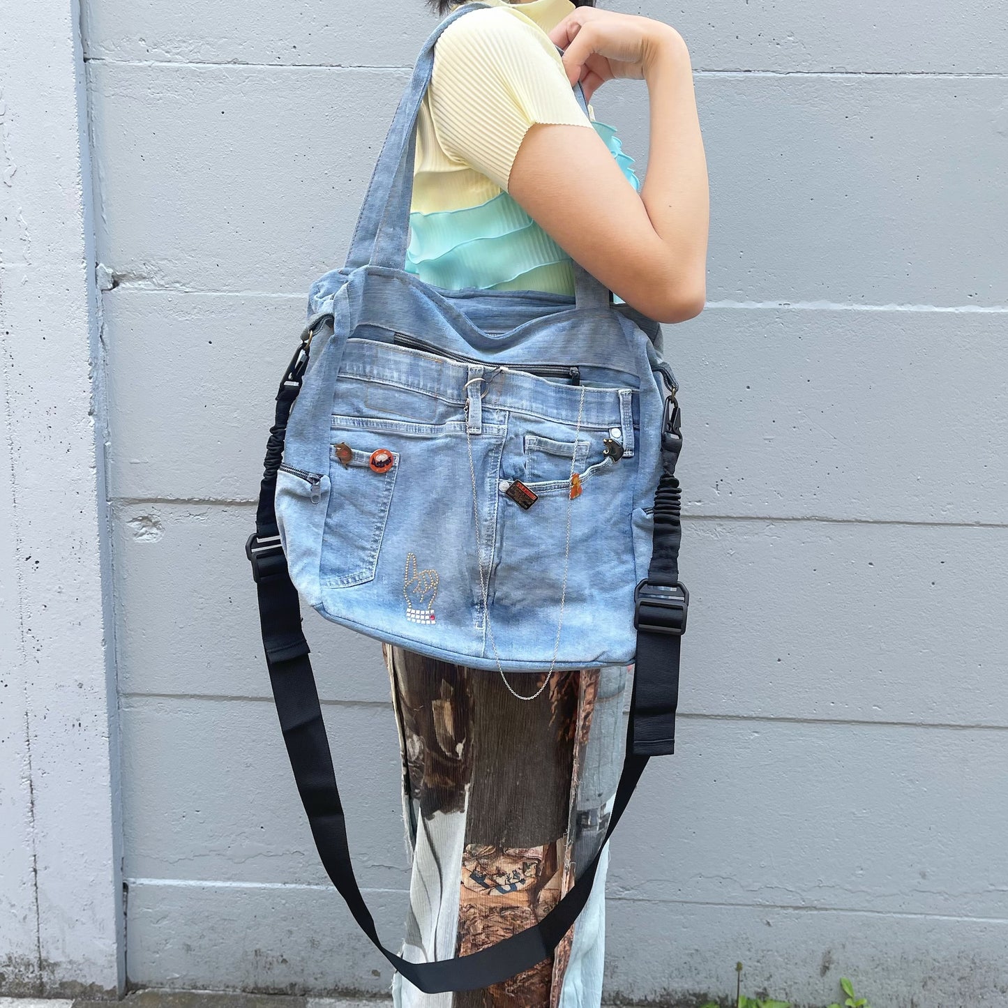 RECONSTRUCTED DENIM SHIBUYA BAG / BLUE / デニムショルダートートバッグ