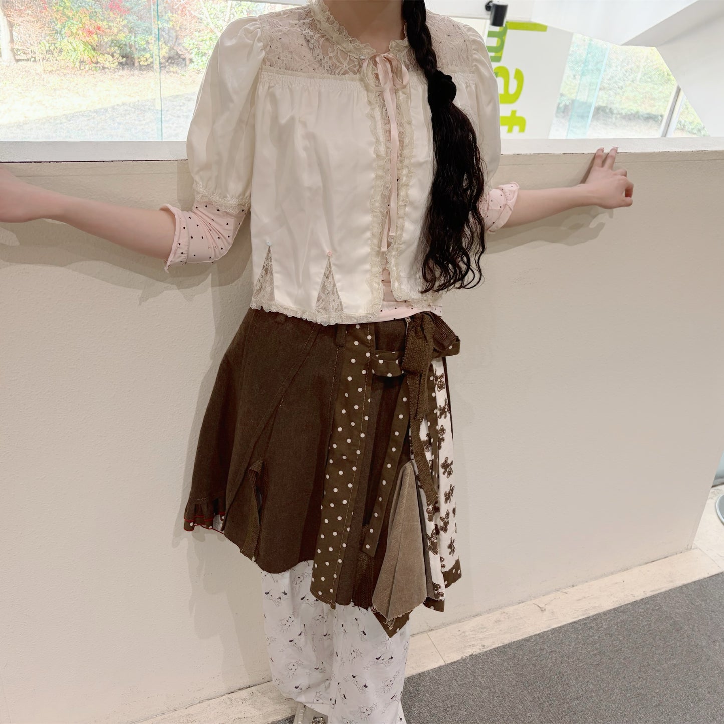 Yevette Bed Jacket / Oyster / サテンブラウス