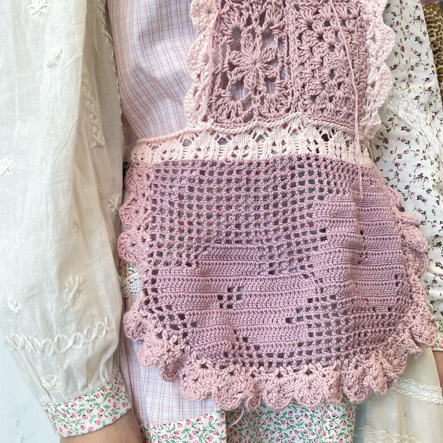 crochet apron / Pink / クロシェエプロン