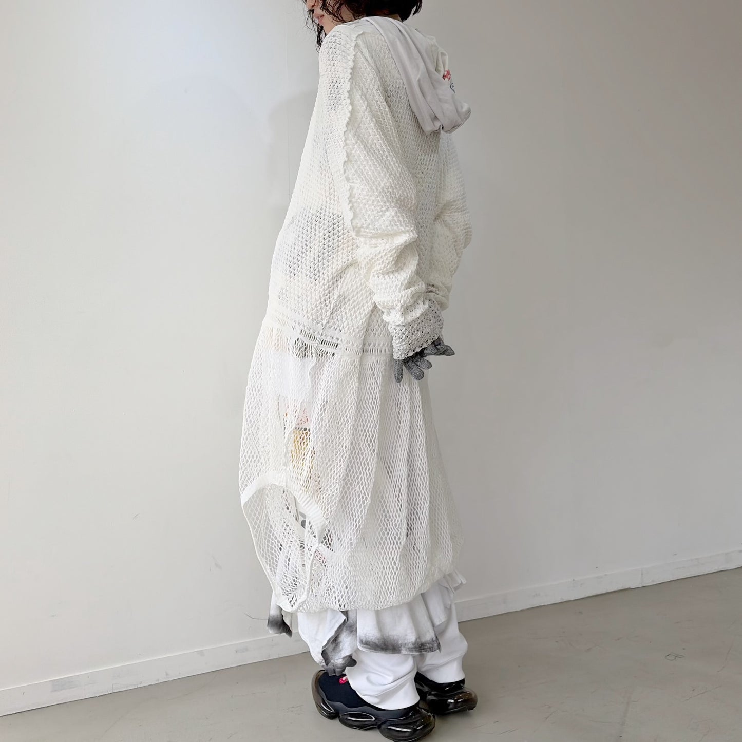 FOLD-OR-STRECH FLOWER KNIT / WHITE / ネットドレス＋ベスト