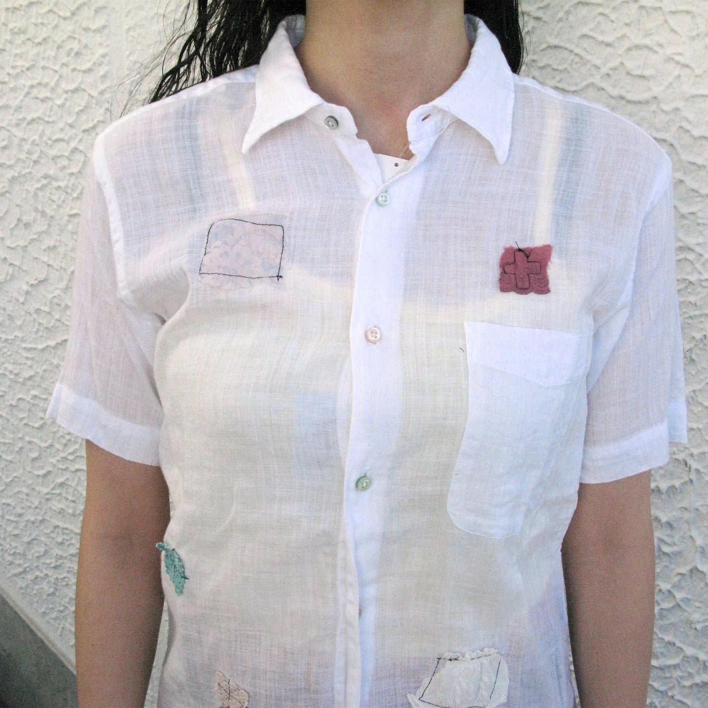 【trust teji 】Short sleeve color button Blouse + / White / カラーボタンブラウス