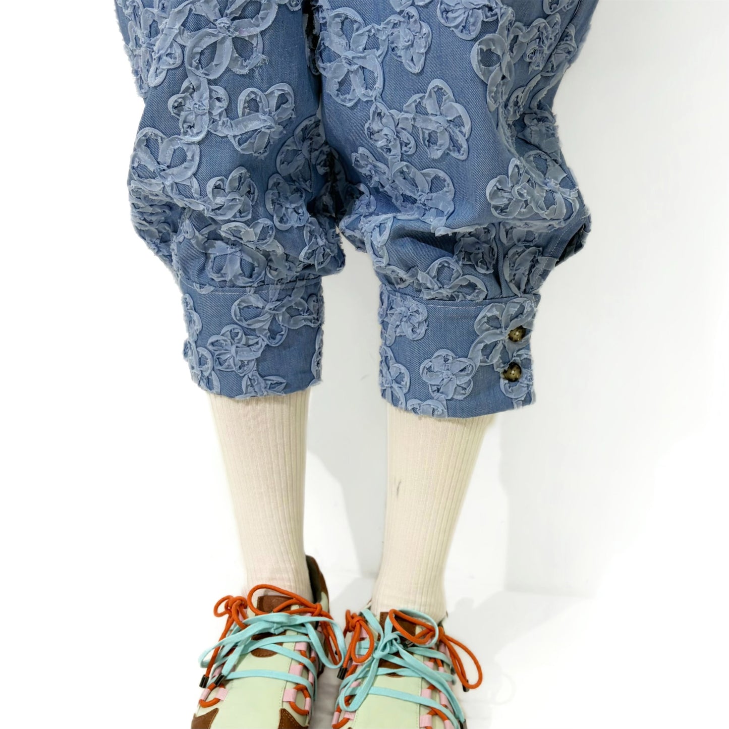 Flower denim trousers / Blue / レースフラワーデニムパンツ