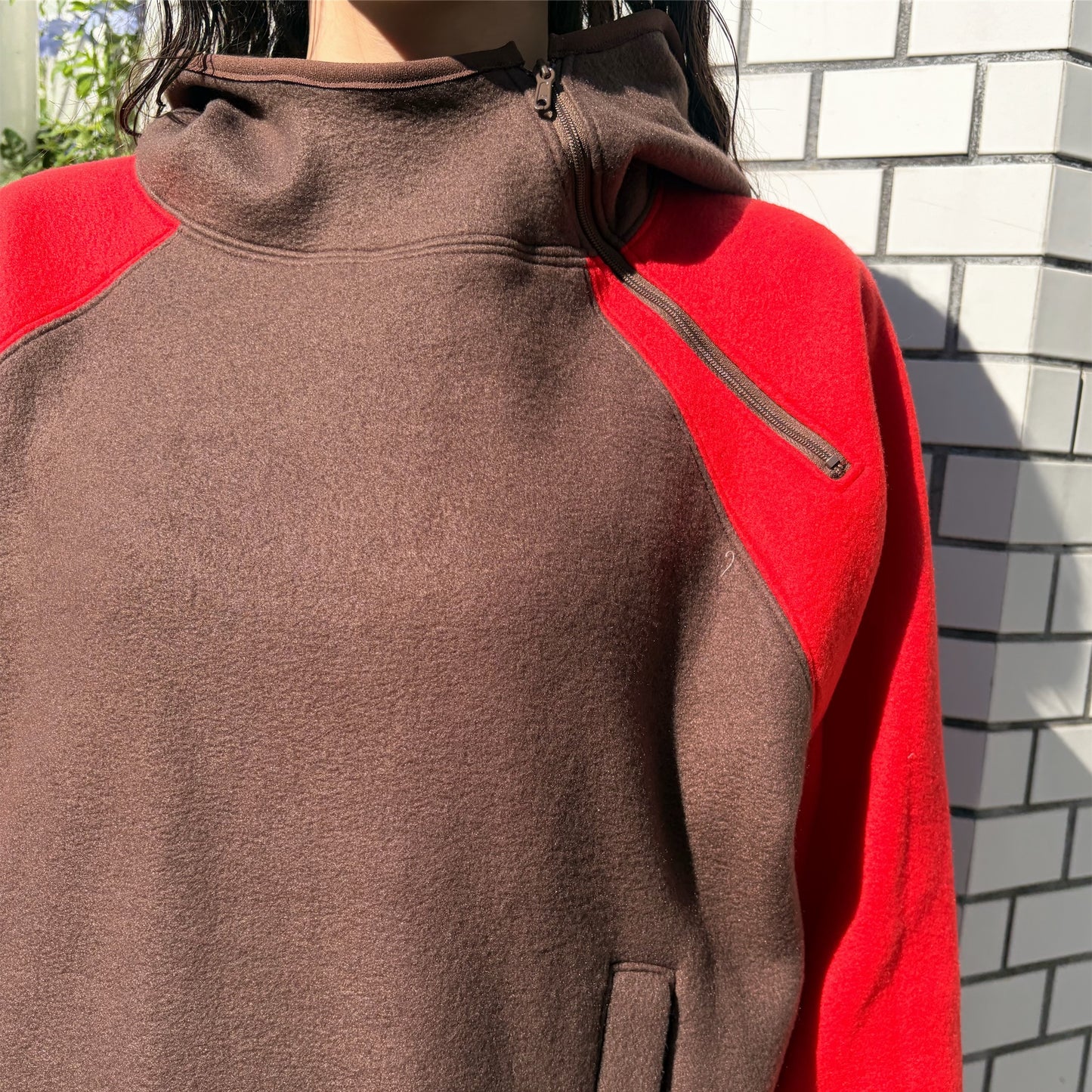WORN HOME HOODIE / BROWNxRED / フリースパーカ