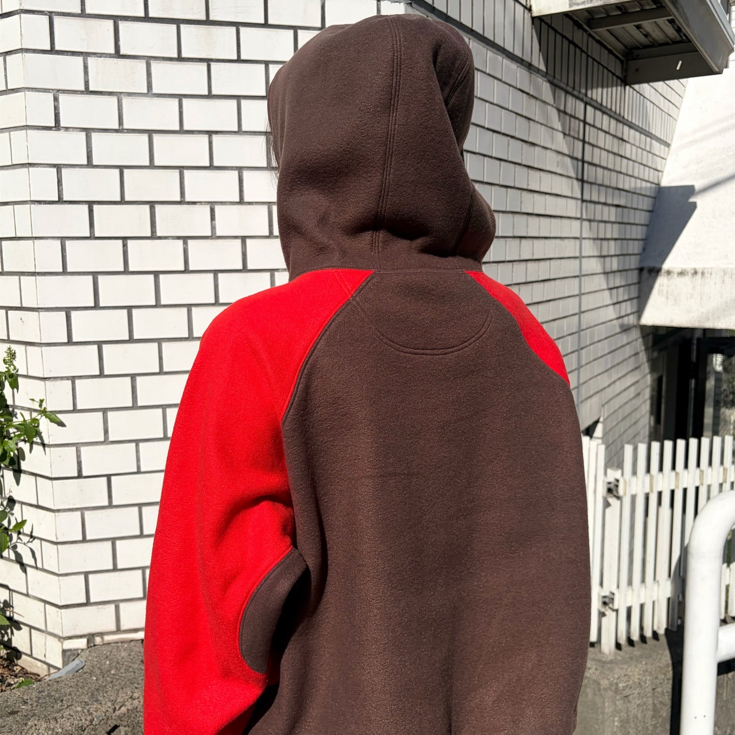 WORN HOME HOODIE / BROWNxRED / フリースパーカ