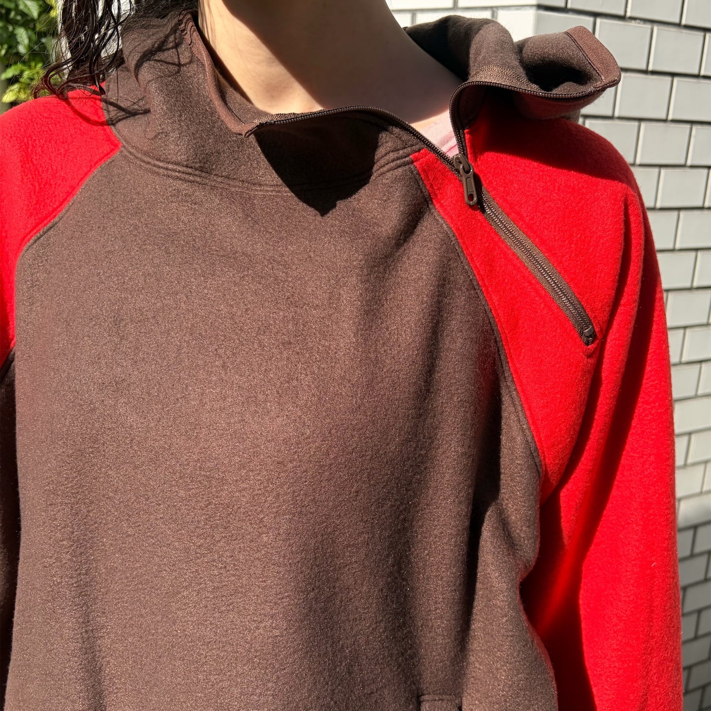 WORN HOME HOODIE / BROWNxRED / フリースパーカ